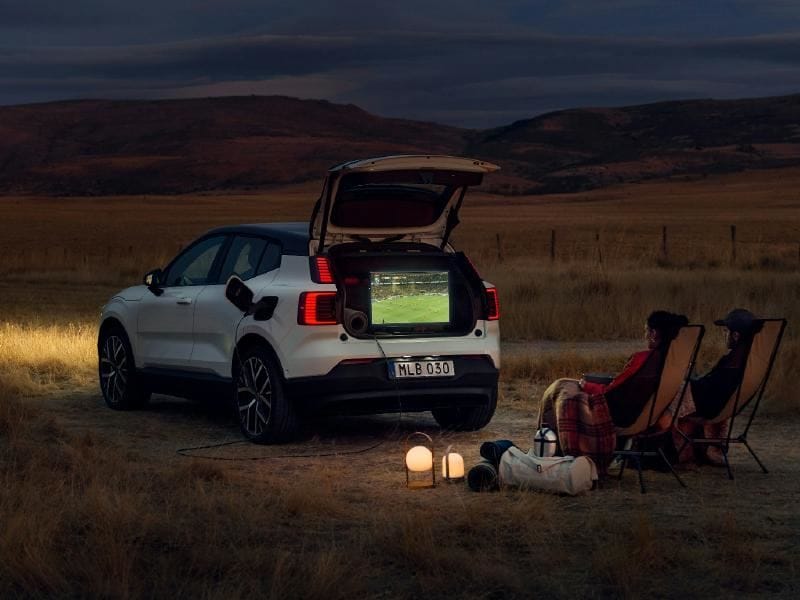 Volvo Cars transforme la Volvo EX30 en batterie externe mobile