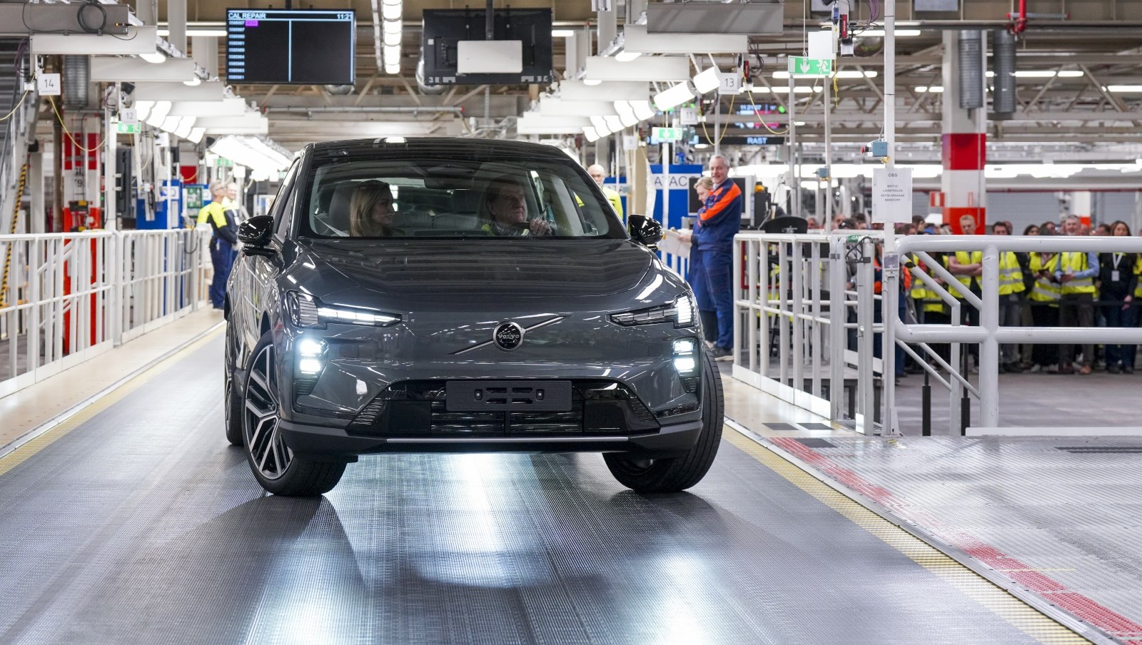 Produktion des neuen Elektro-SUV Volvo EX60 angelaufen
