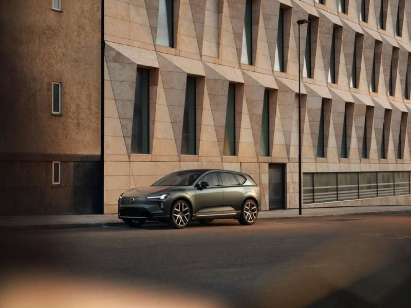 Volvo Cars acelera la producción del EX60 para satisfacer la excepcional demanda global