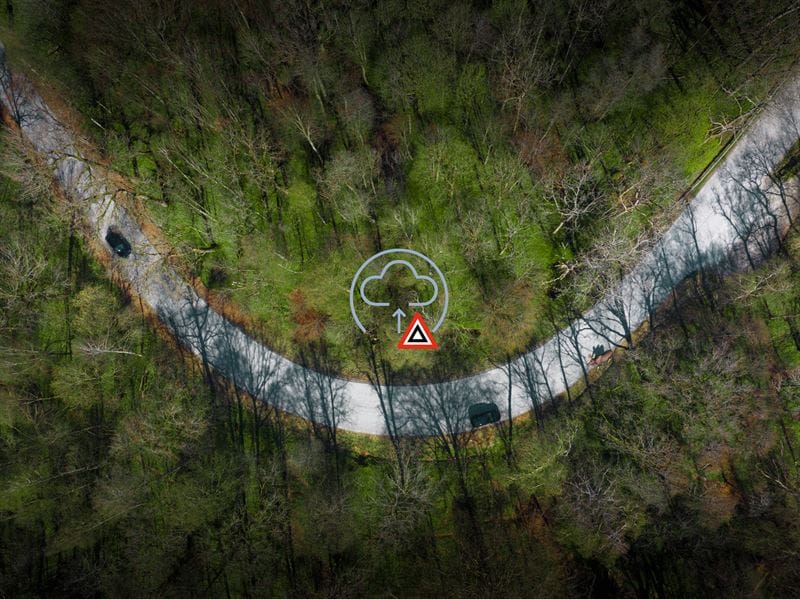 HERO Image - New intelligent safety features coming to Volvo EX60, EX90 and ES90_260826.jpg