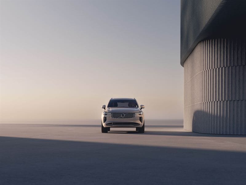 Volvo Cars, yeni, gelişmiş Volvo XC90’ı ve Tamamen Elektrikli SUV’u yeni Volvo EX90’ı tanıttı