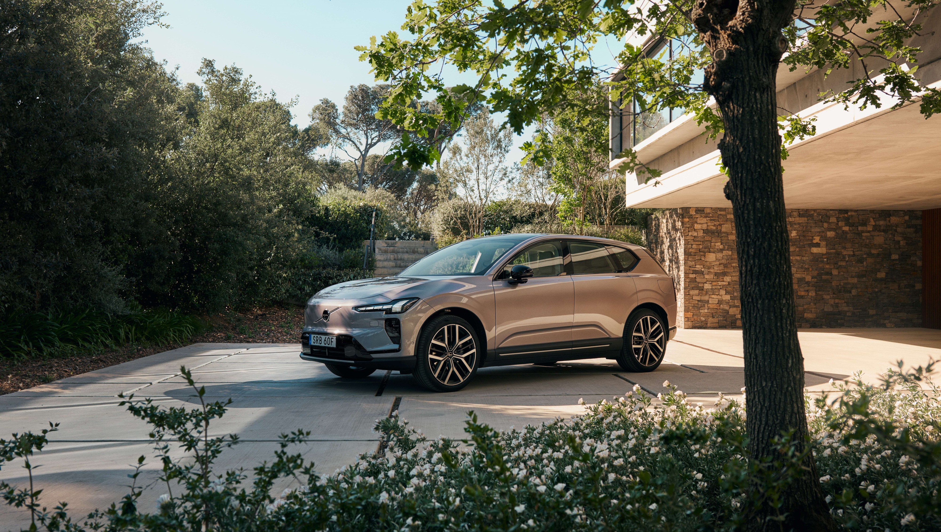 Standout private buyer growth and continued market momentum for Volvo Car UK in first half of 2026