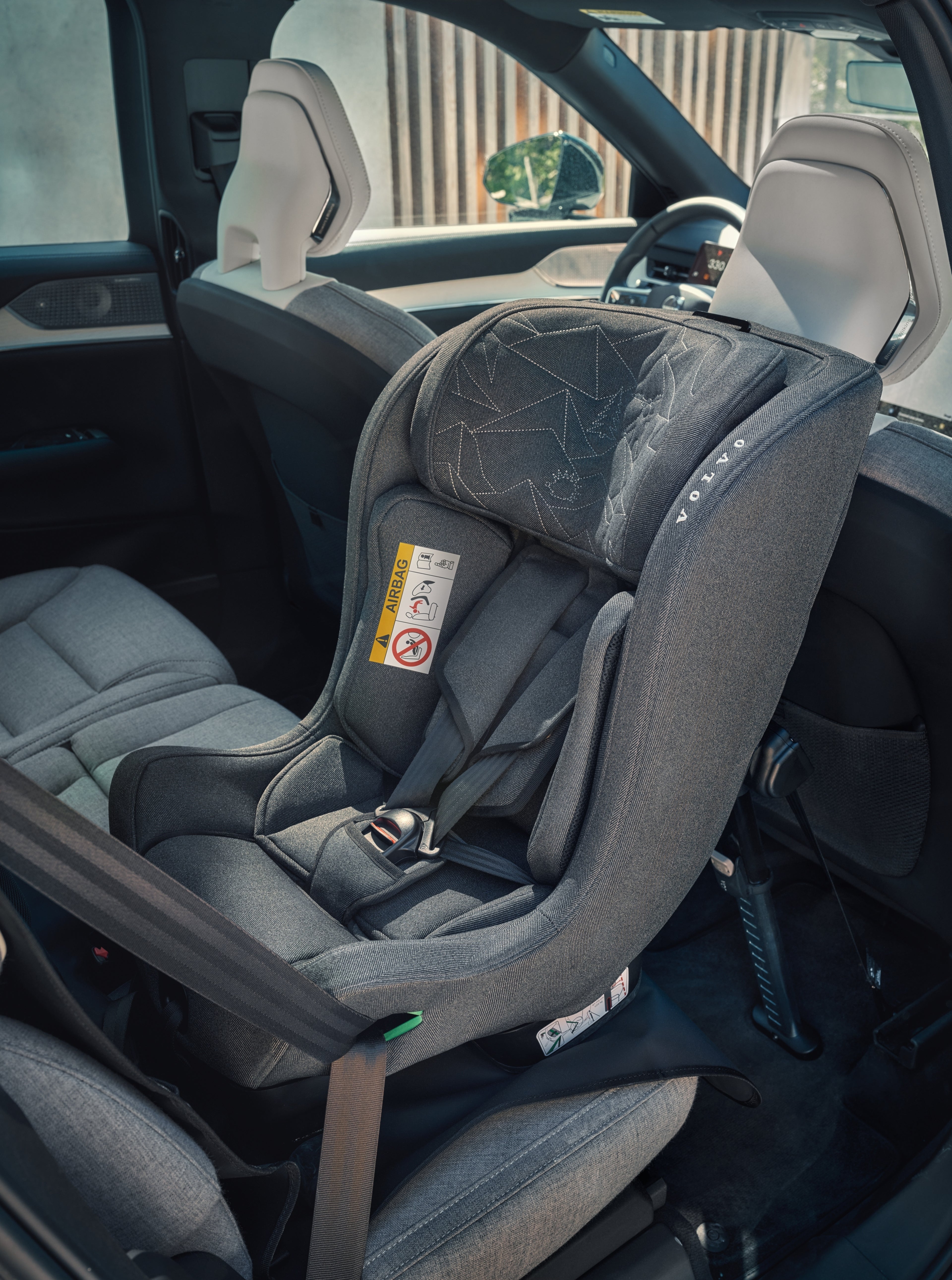 Foto profil kursi anak.