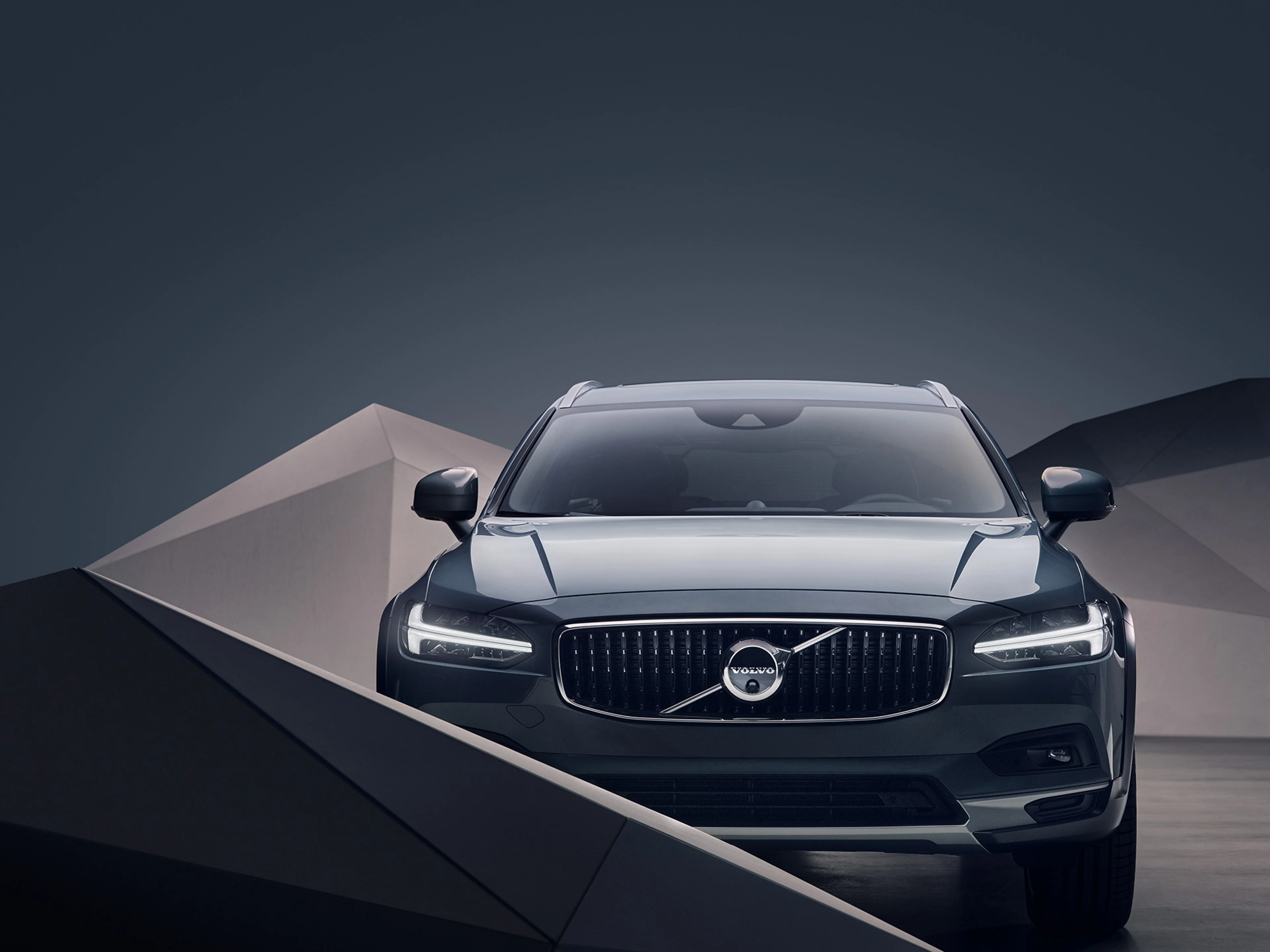 Framhluti Volvo V90 Cross Country sem er hannaður fyrir ævintýri utandyra.