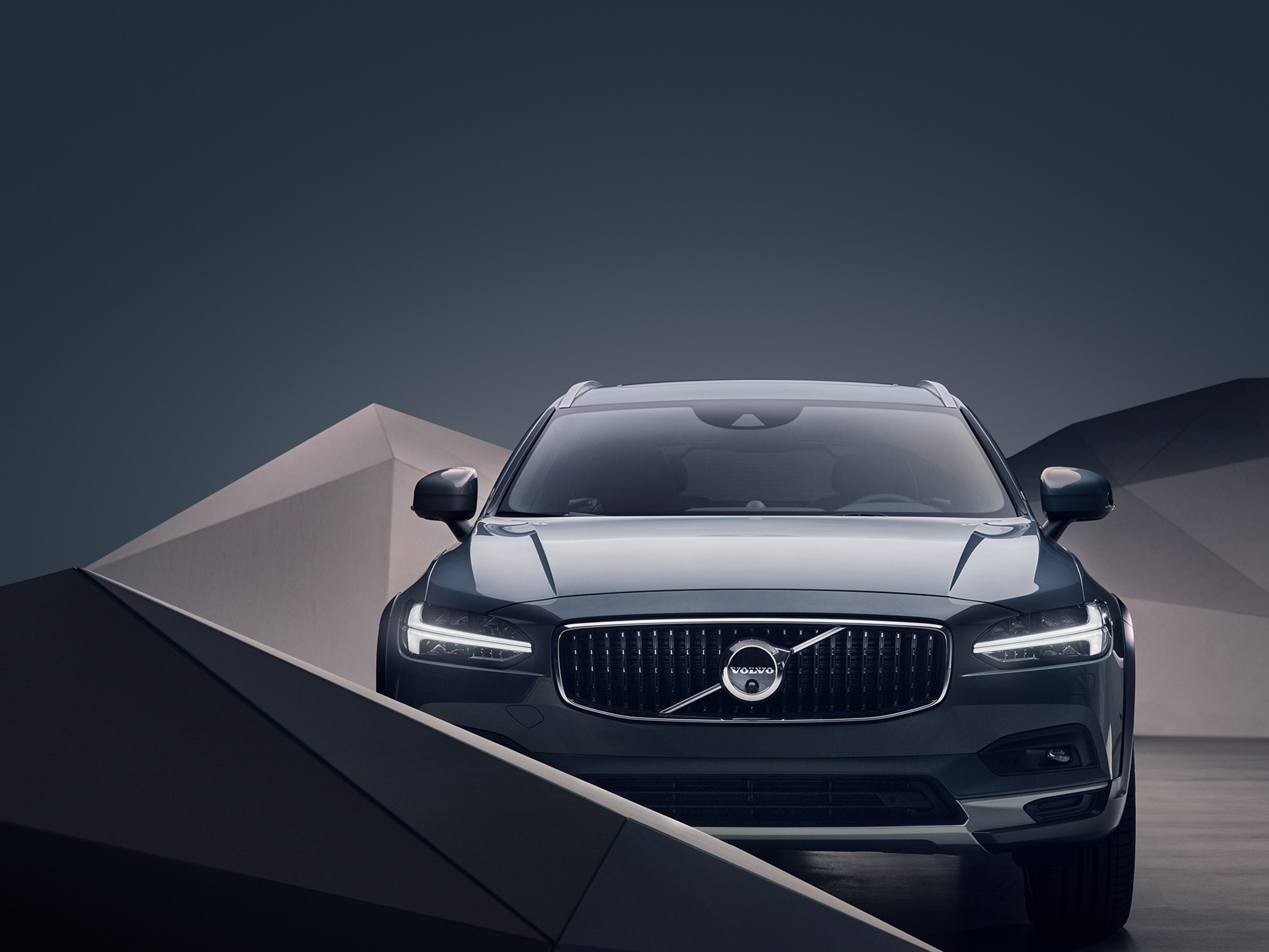 Framhluti Volvo V90 Cross Country sem er hannaður fyrir ævintýri utandyra.