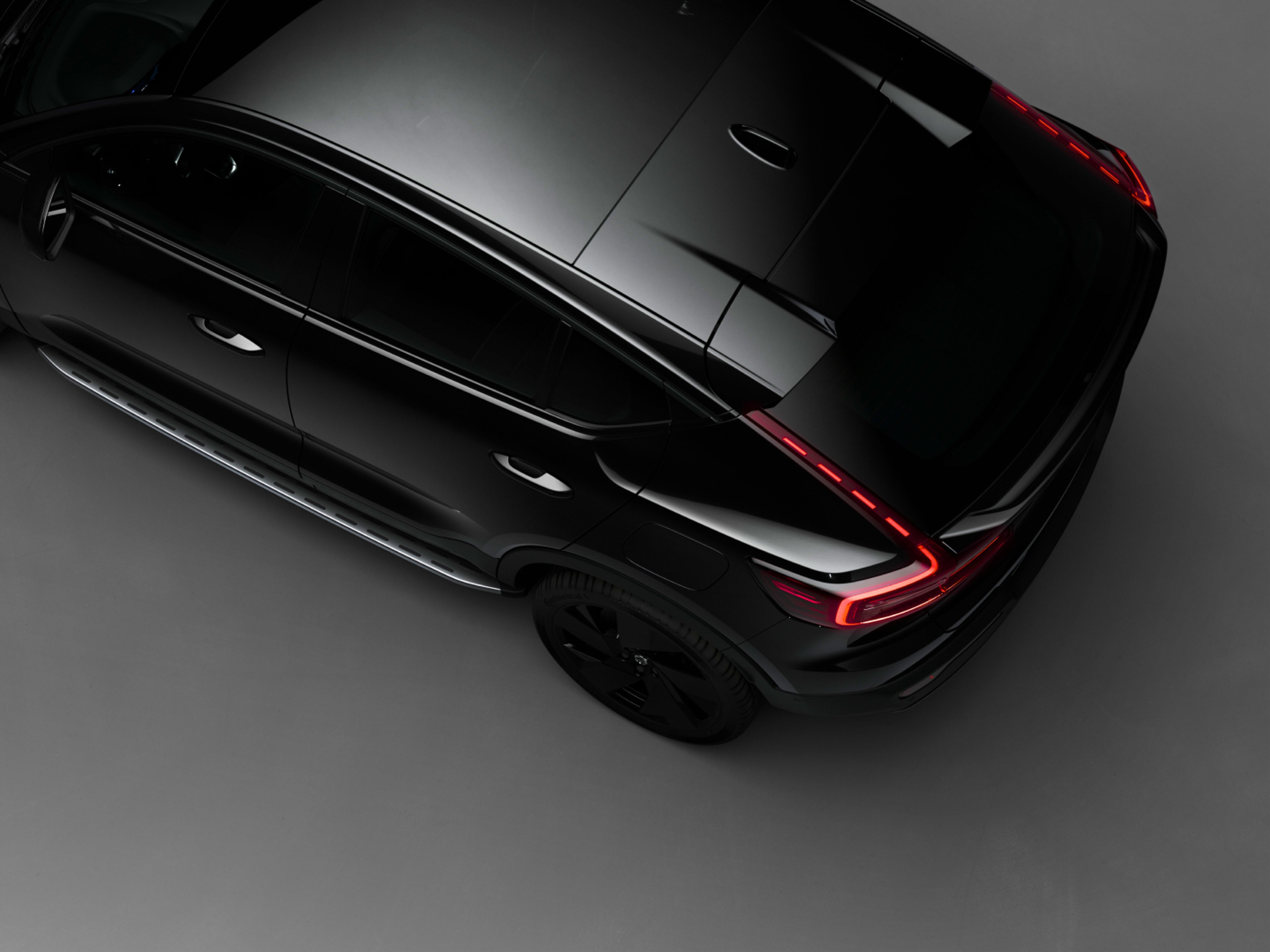 The fully electric Volvo EC40 Black Edition.