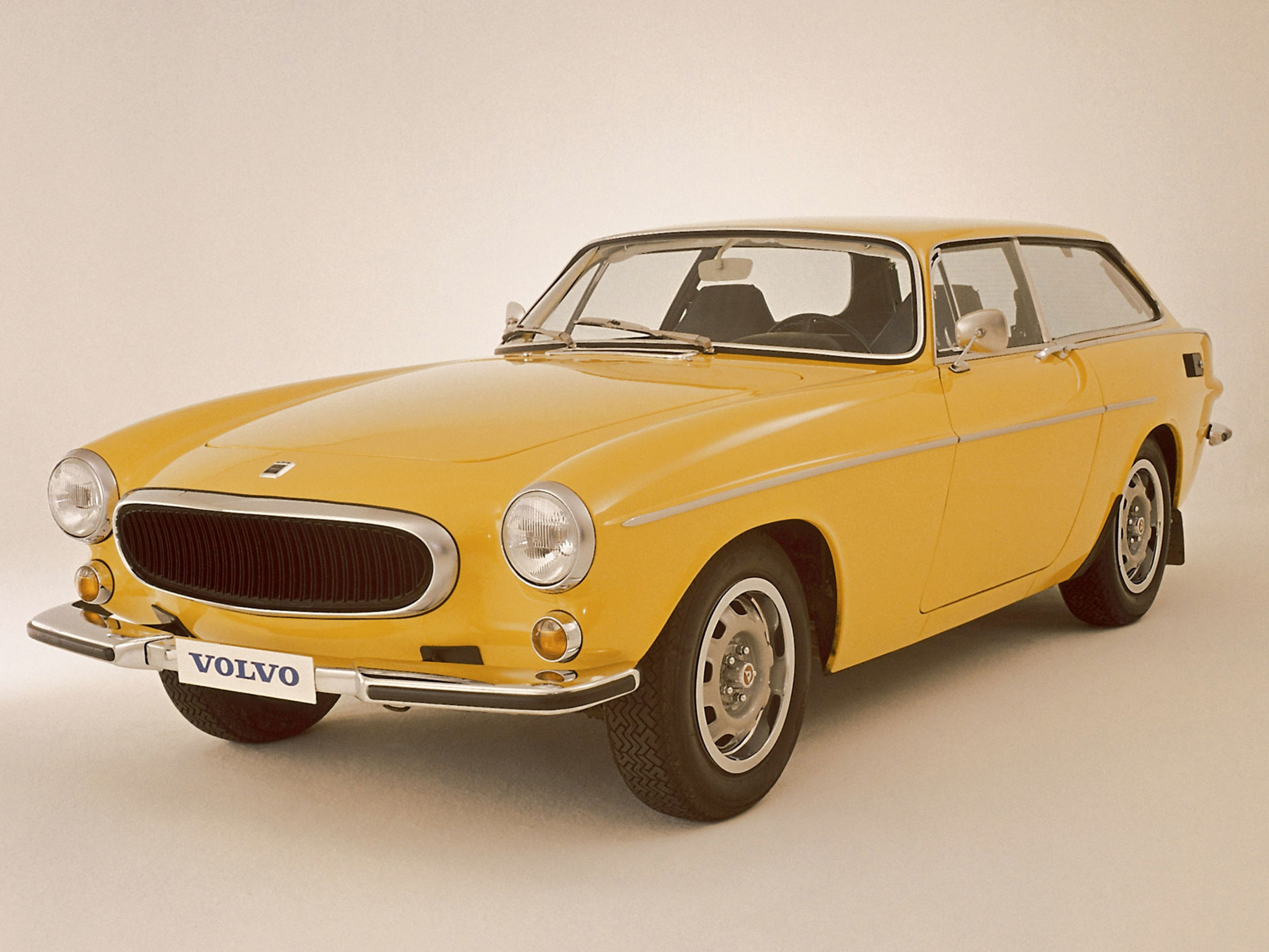 Picture showing the Volvo 1800 ES