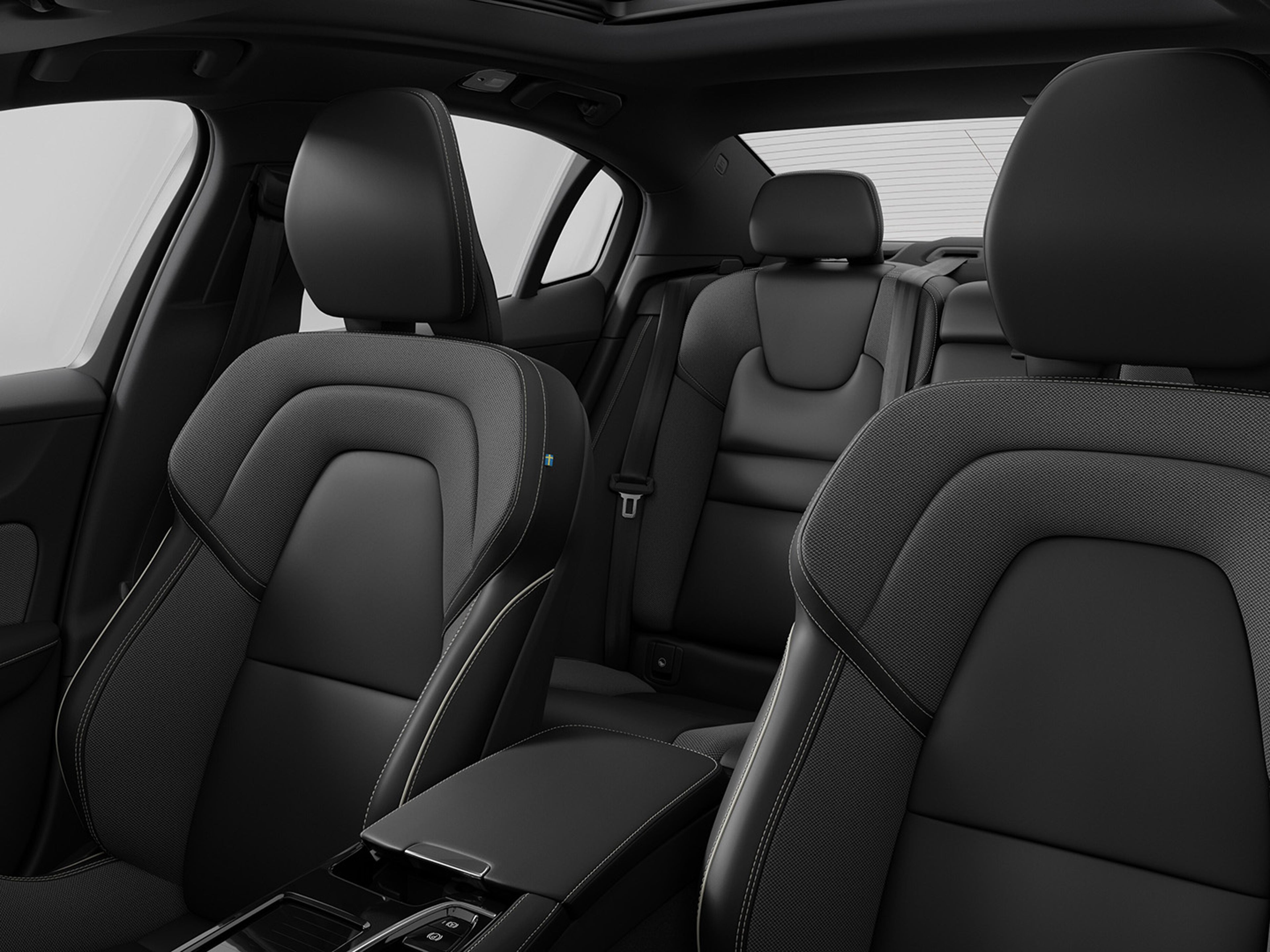 ภายในห้องโดยสารของ Volvo S60 Recharge ปลั๊กอินไฮบริด
