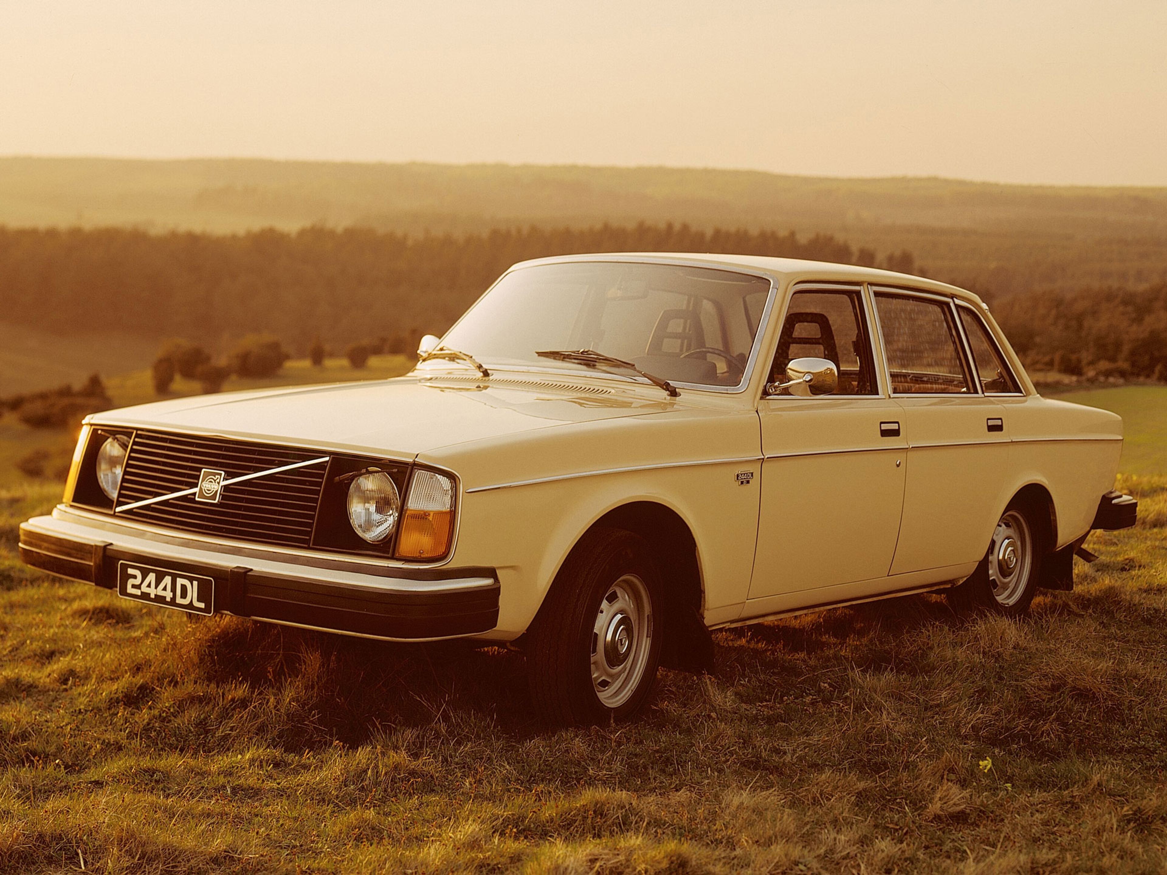 Picture showing the Volvo 244