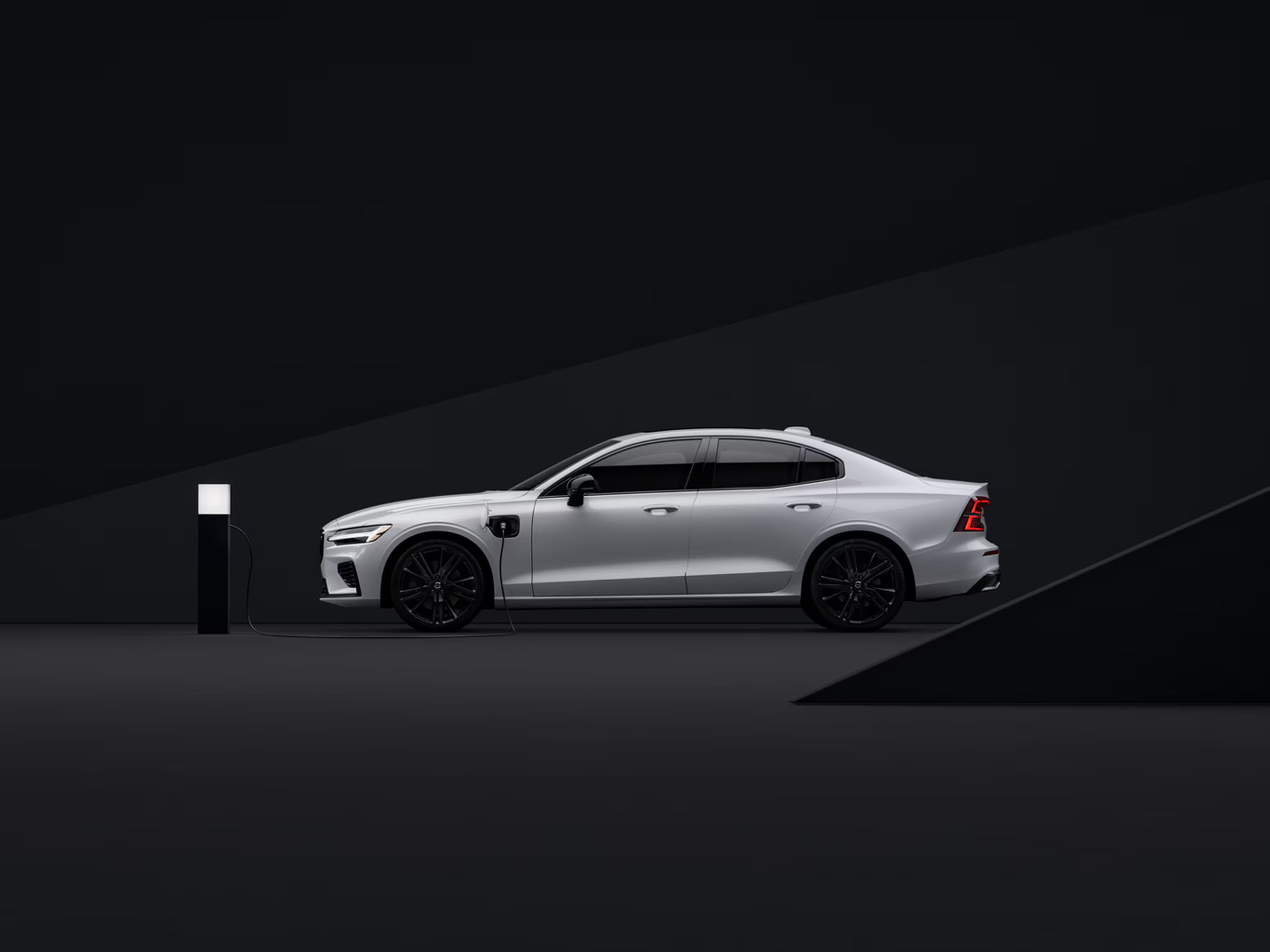 The S60 plug-in hybrid Black Edition