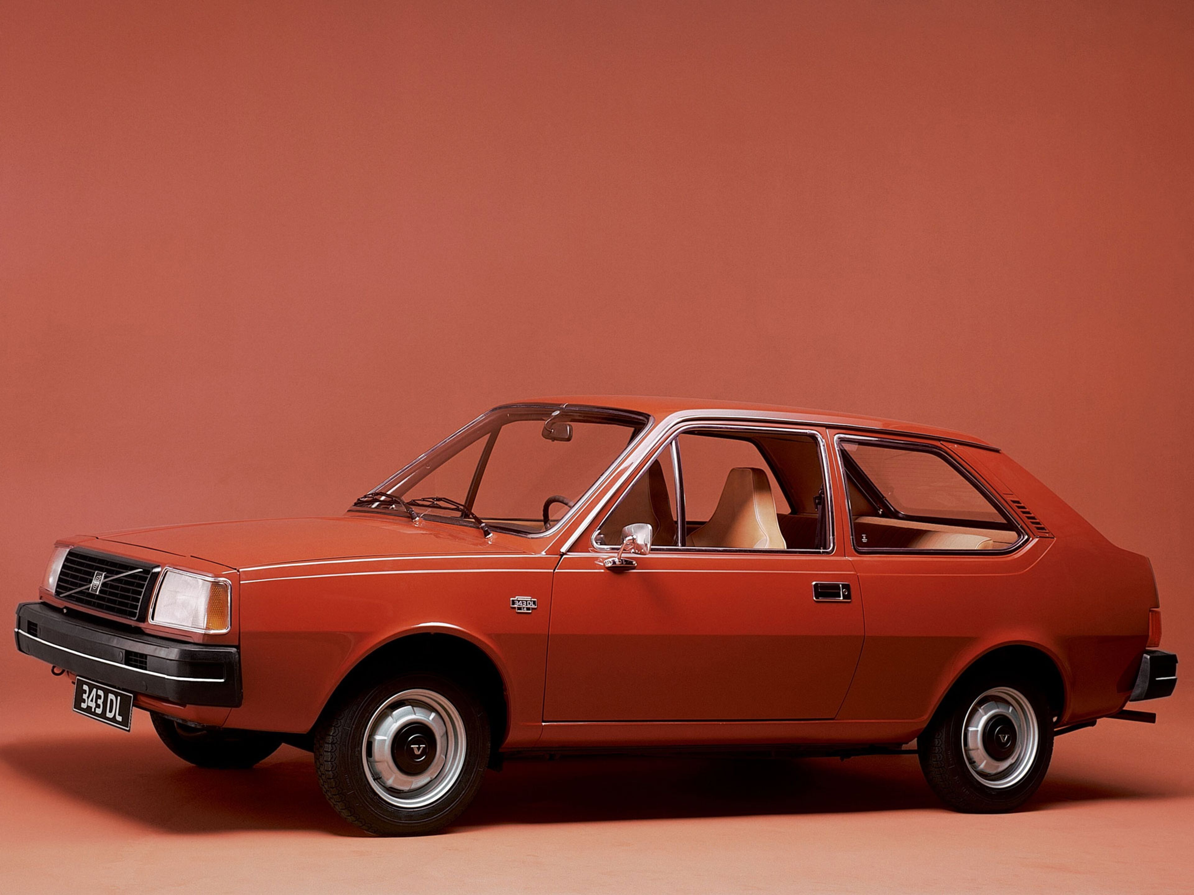 Picture showing the Volvo 343.