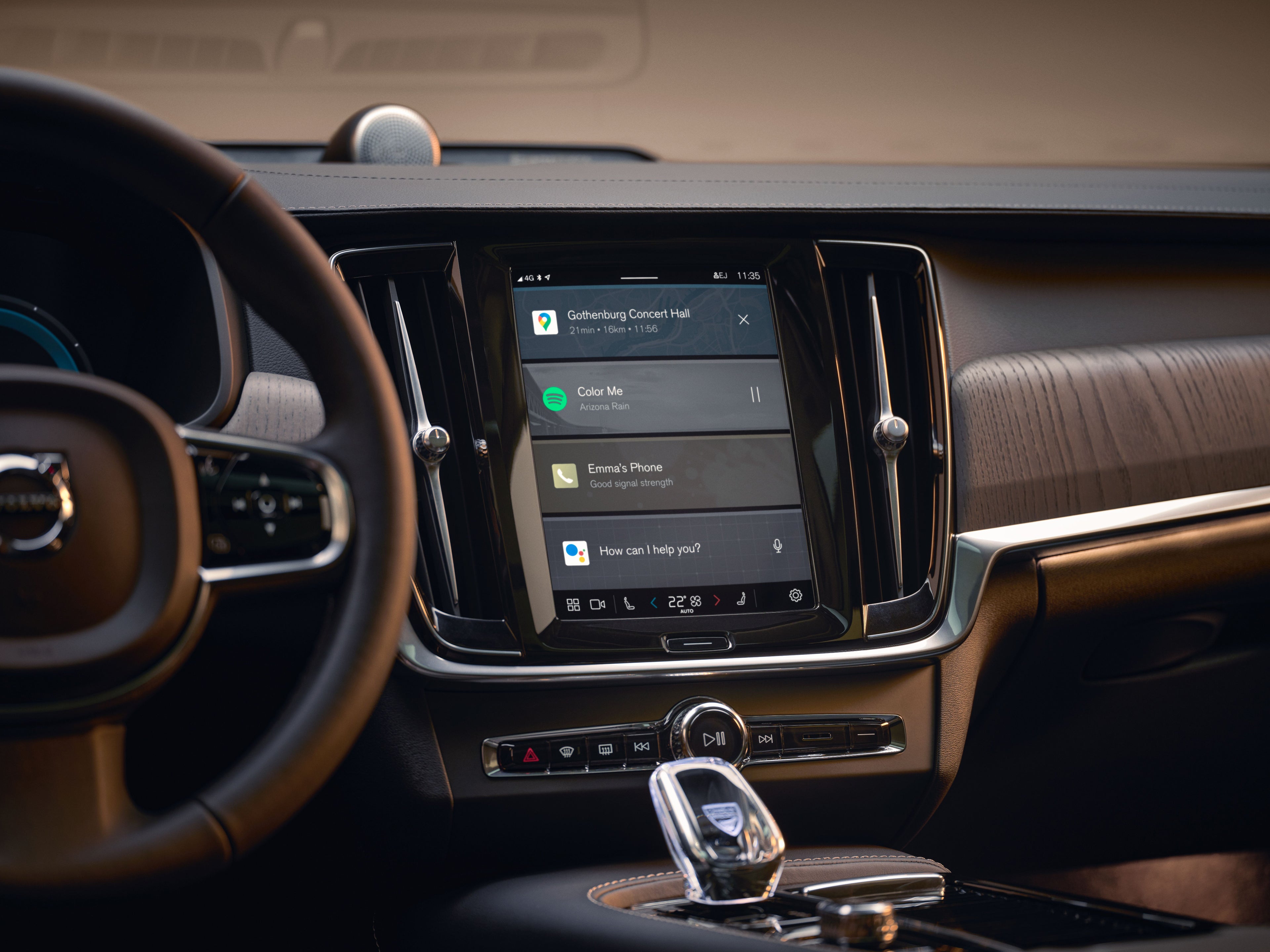 Picture showing the innovative technology inside a Volvo S90.