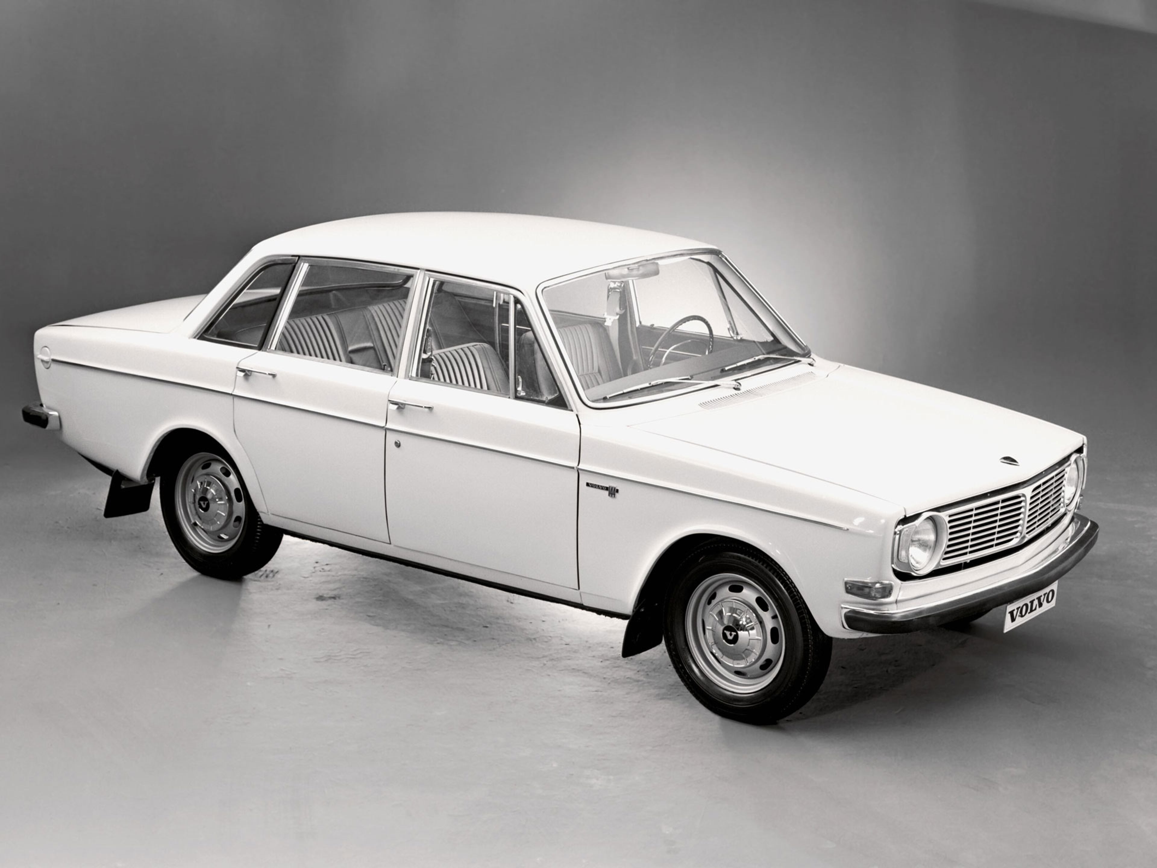 Picture showing the Volvo 144
