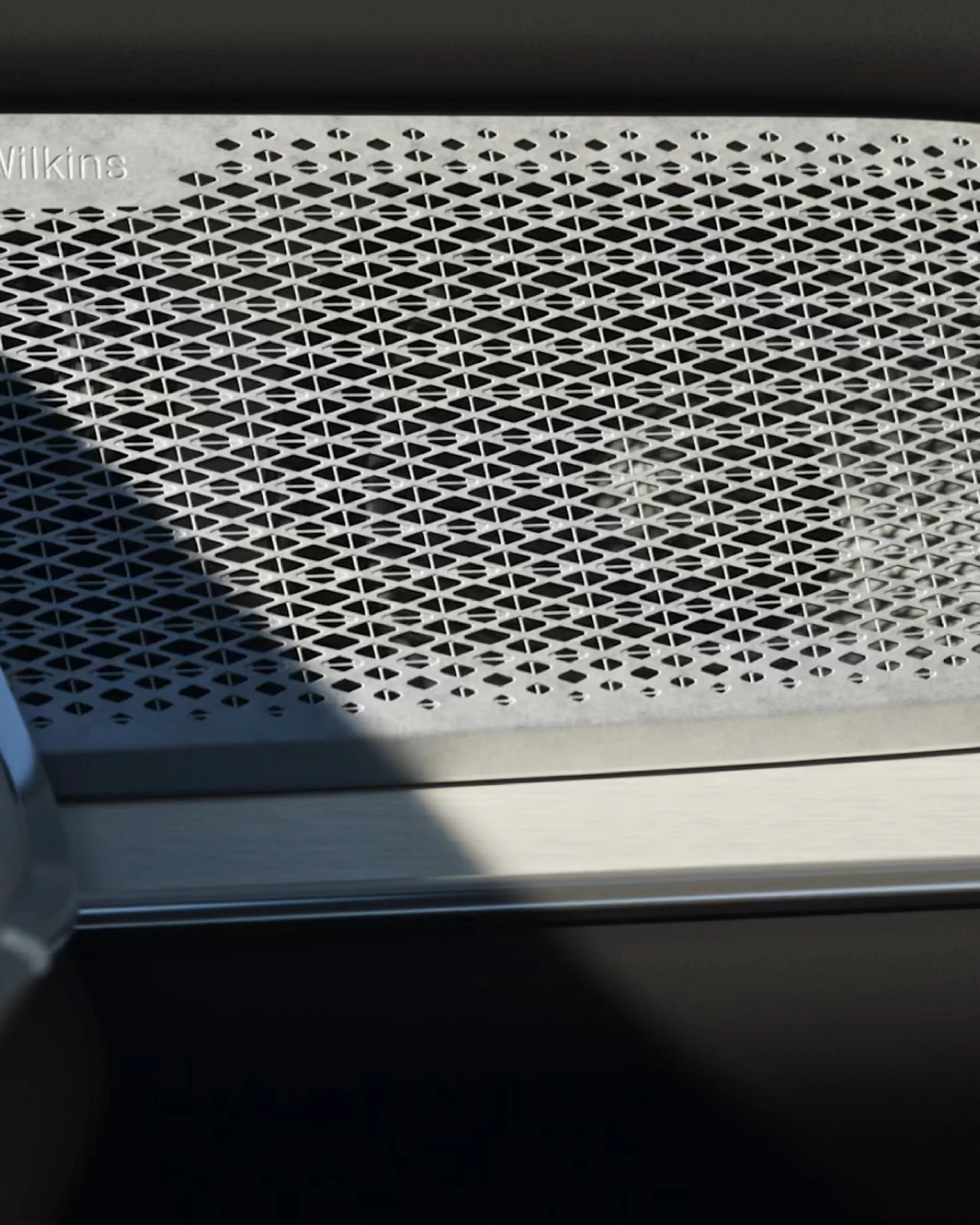 Opțiunile din interior, inclusiv designul și sistemul audio Bowers & Wilkins într-un Volvo EX90.