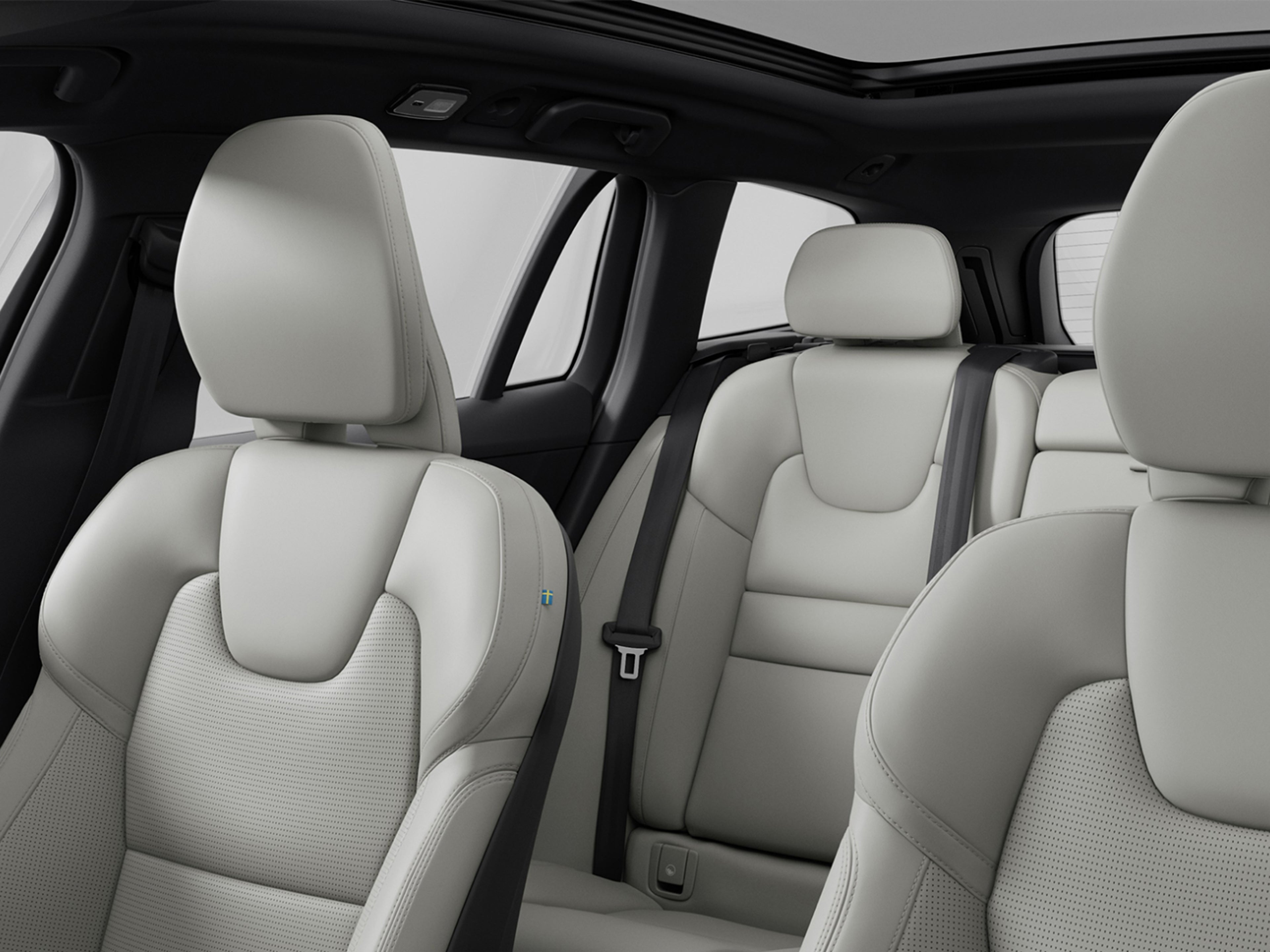 Volvo V60 Cross Countryのキャビンとインテリア。