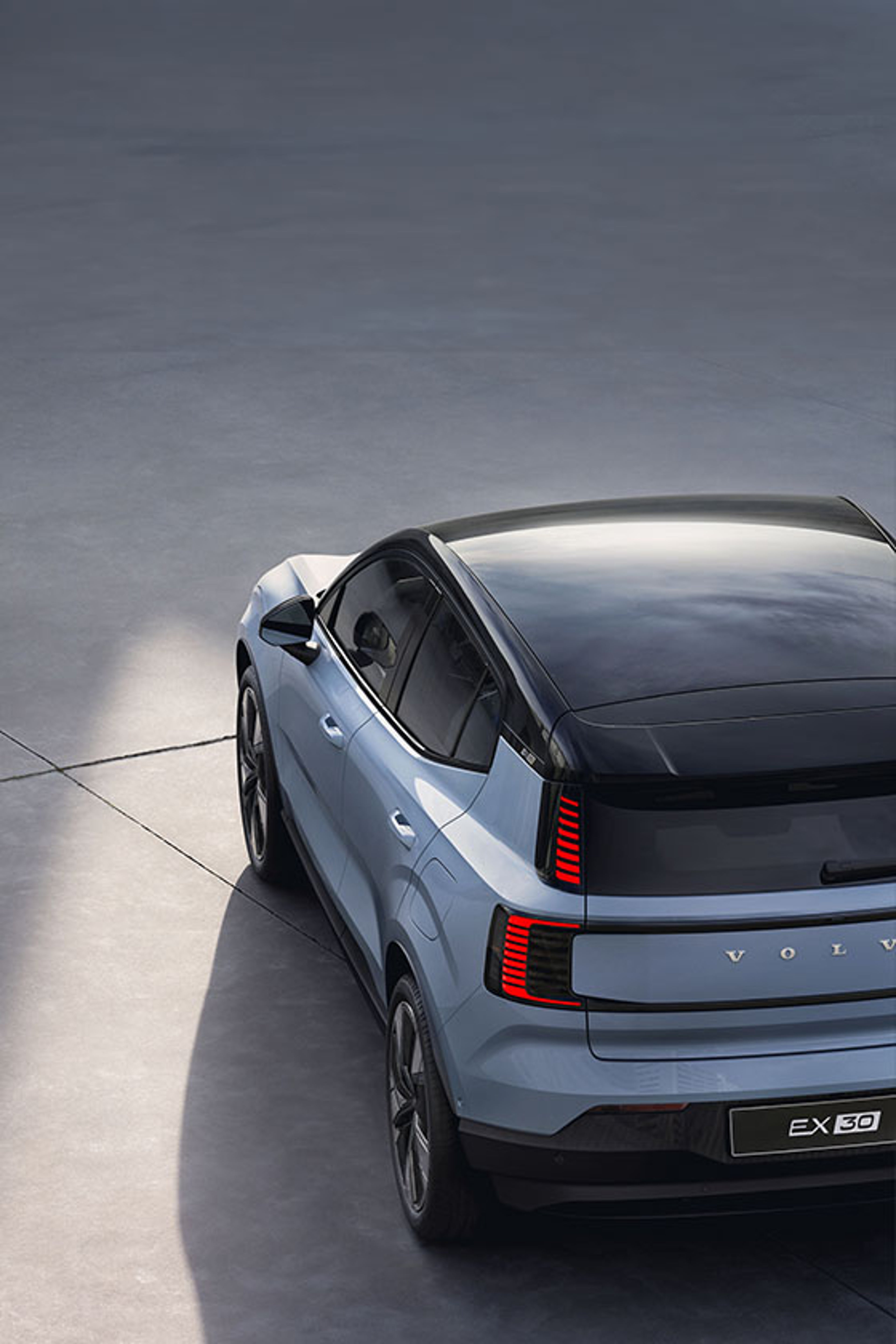 Suivez le Volvo EX30