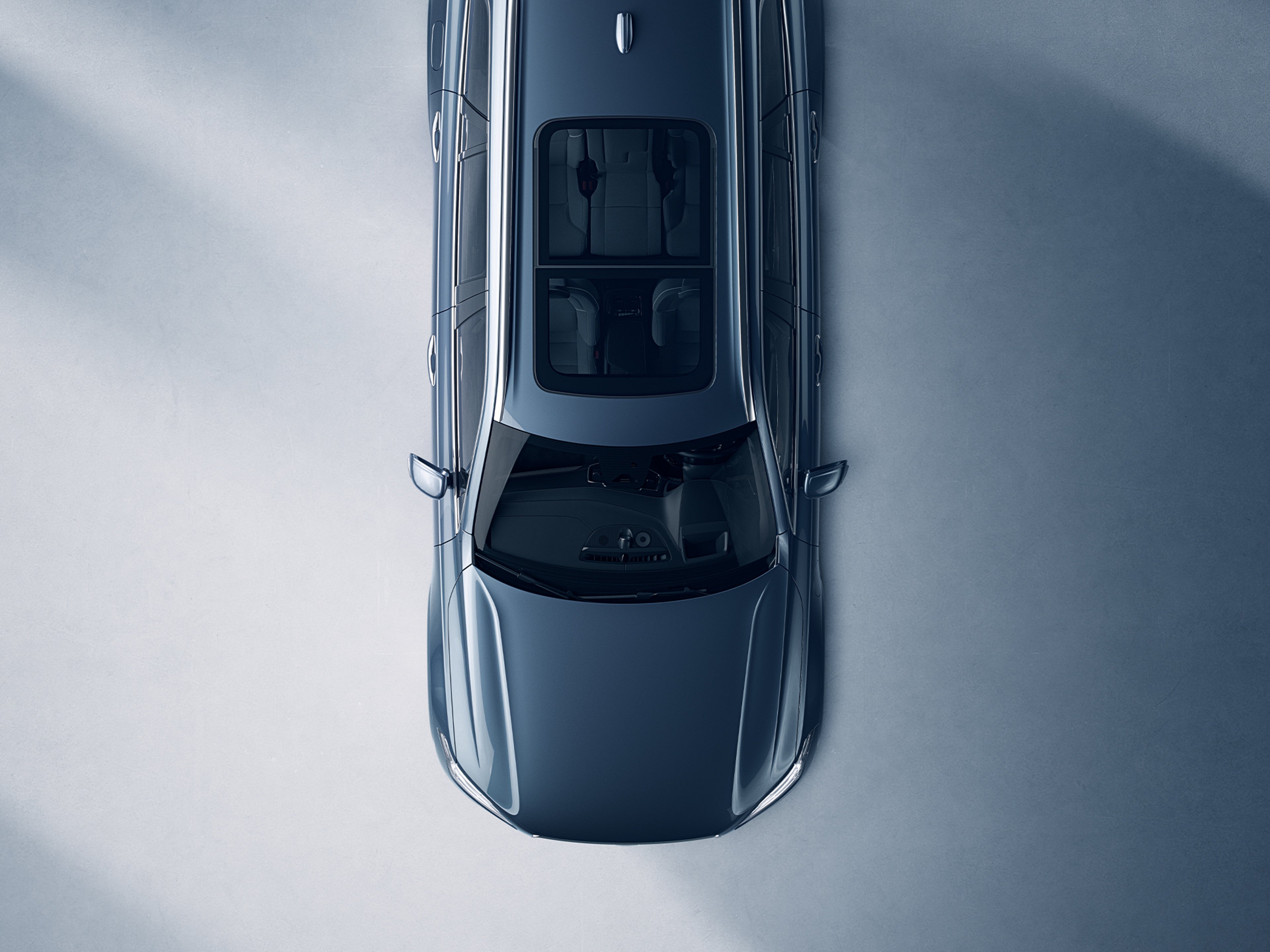 Panoramic roof on a Volvo XC90 Recharge.