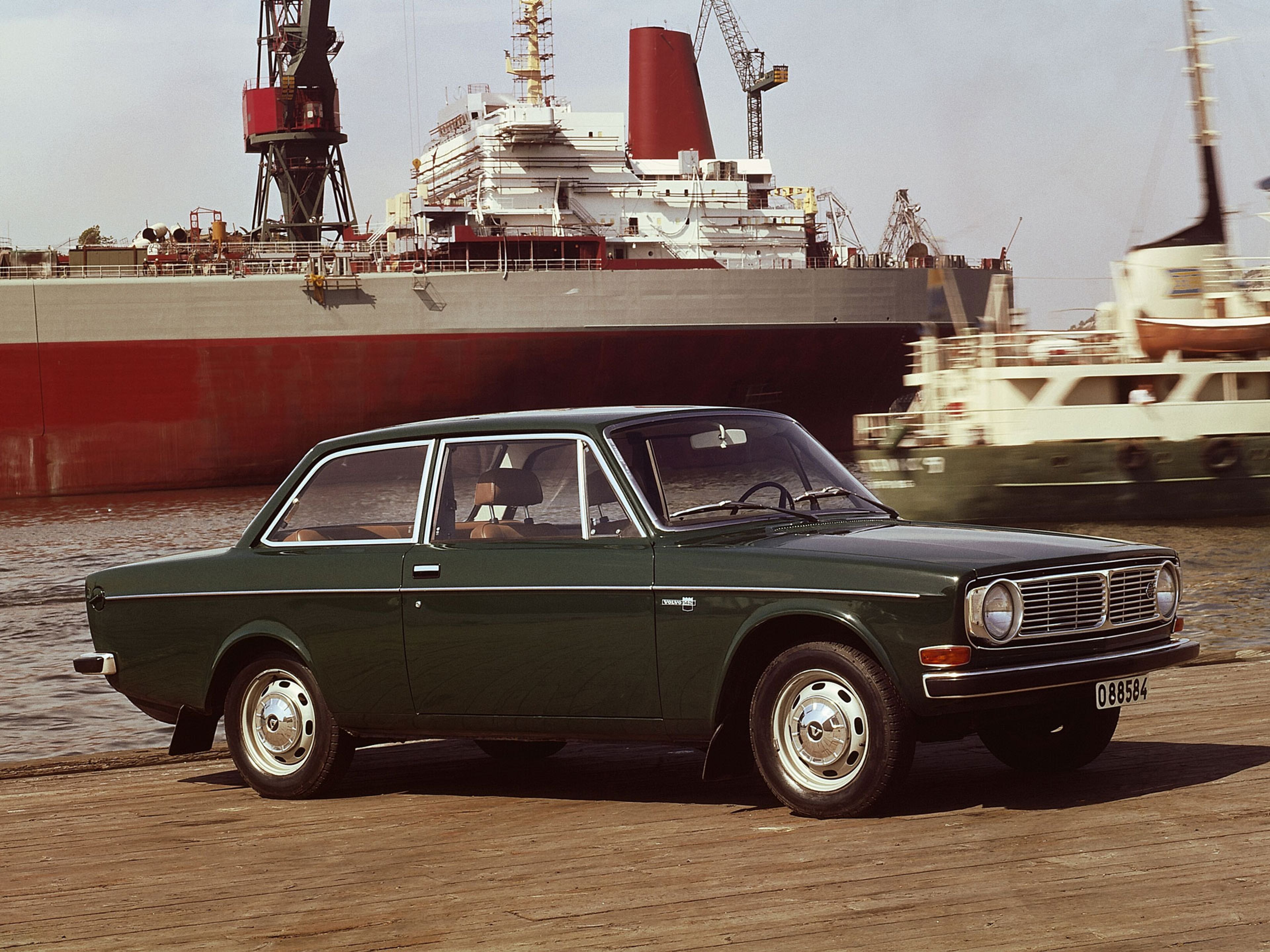 Picture showing the Volvo 142