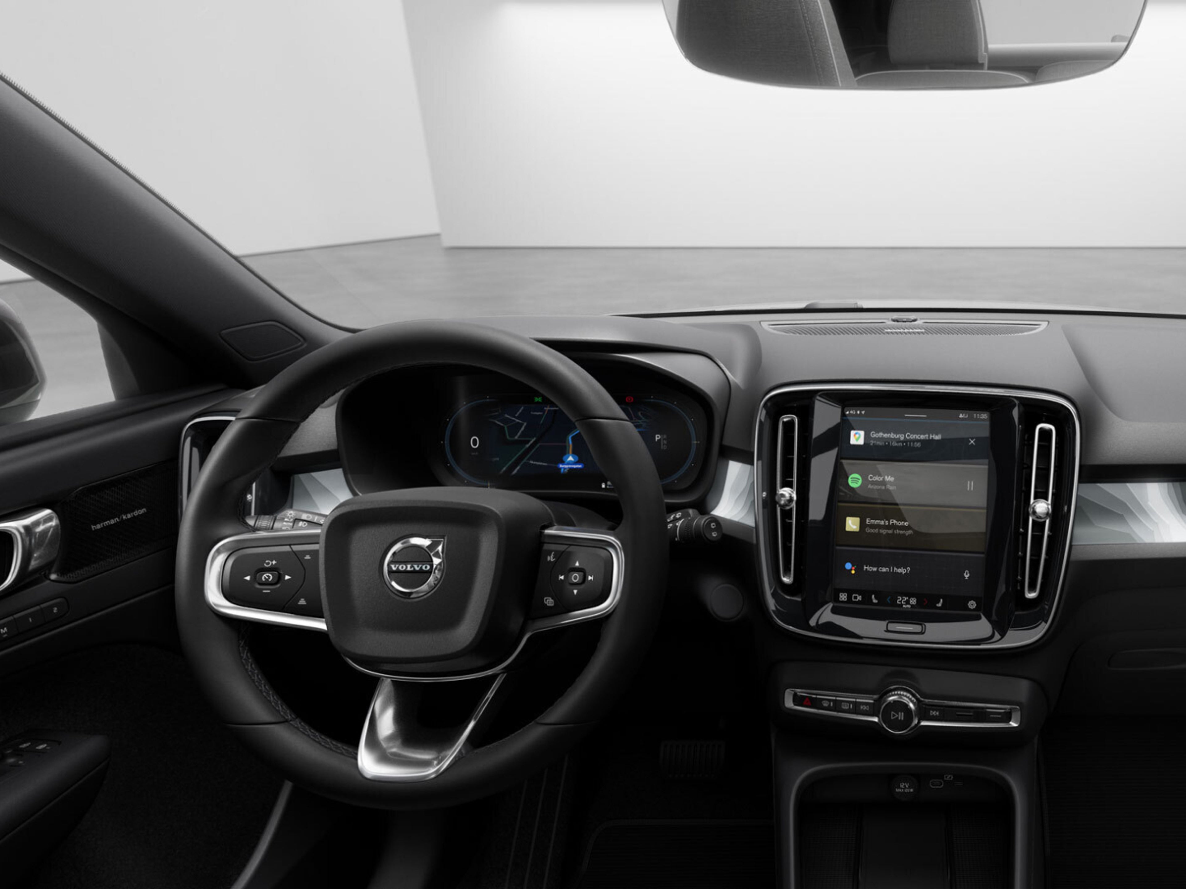 Interior do habitáculo do Volvo XC40 Recharge 100% elétrico.