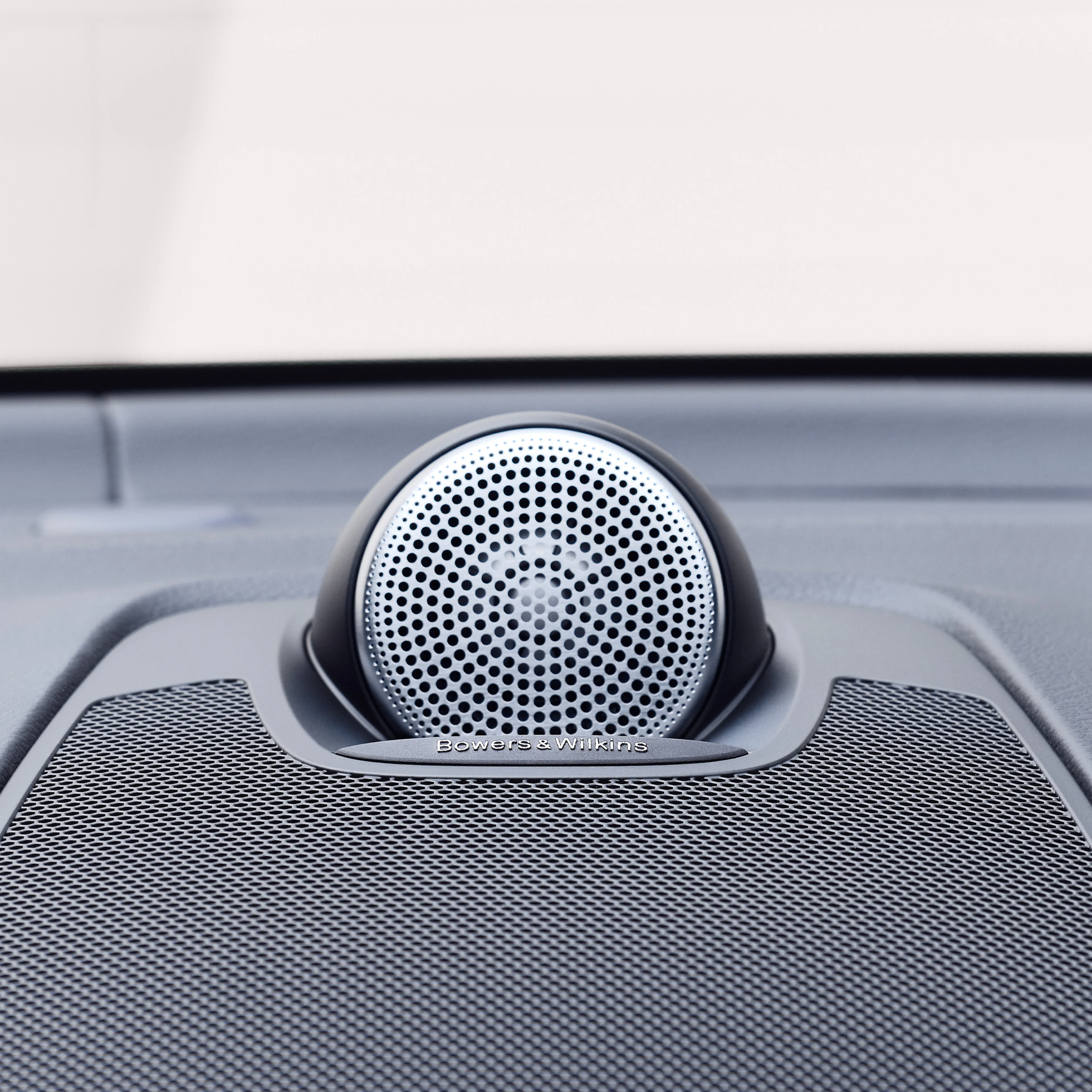 Bowers & Wilkins დინამიკები Volvo XC90 Recharge-ში.