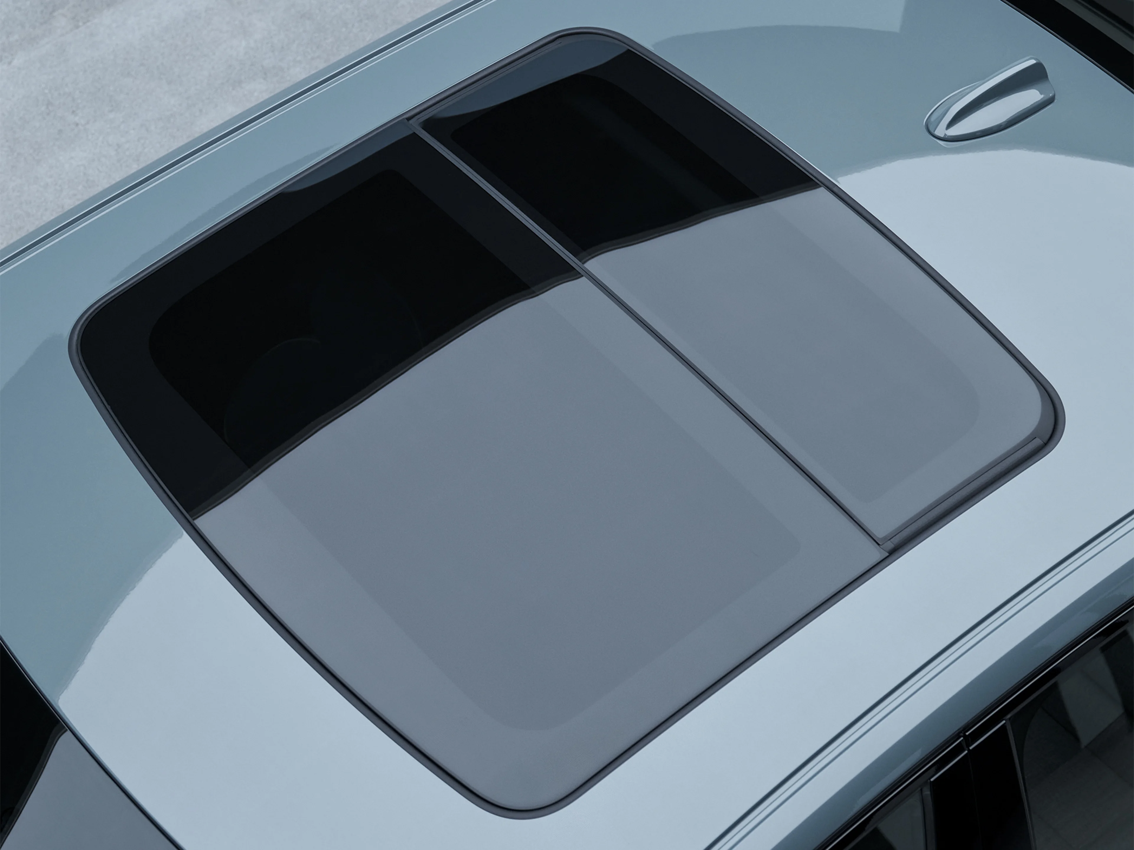 Panoramic roof on a Volvo S60 Recharge.
