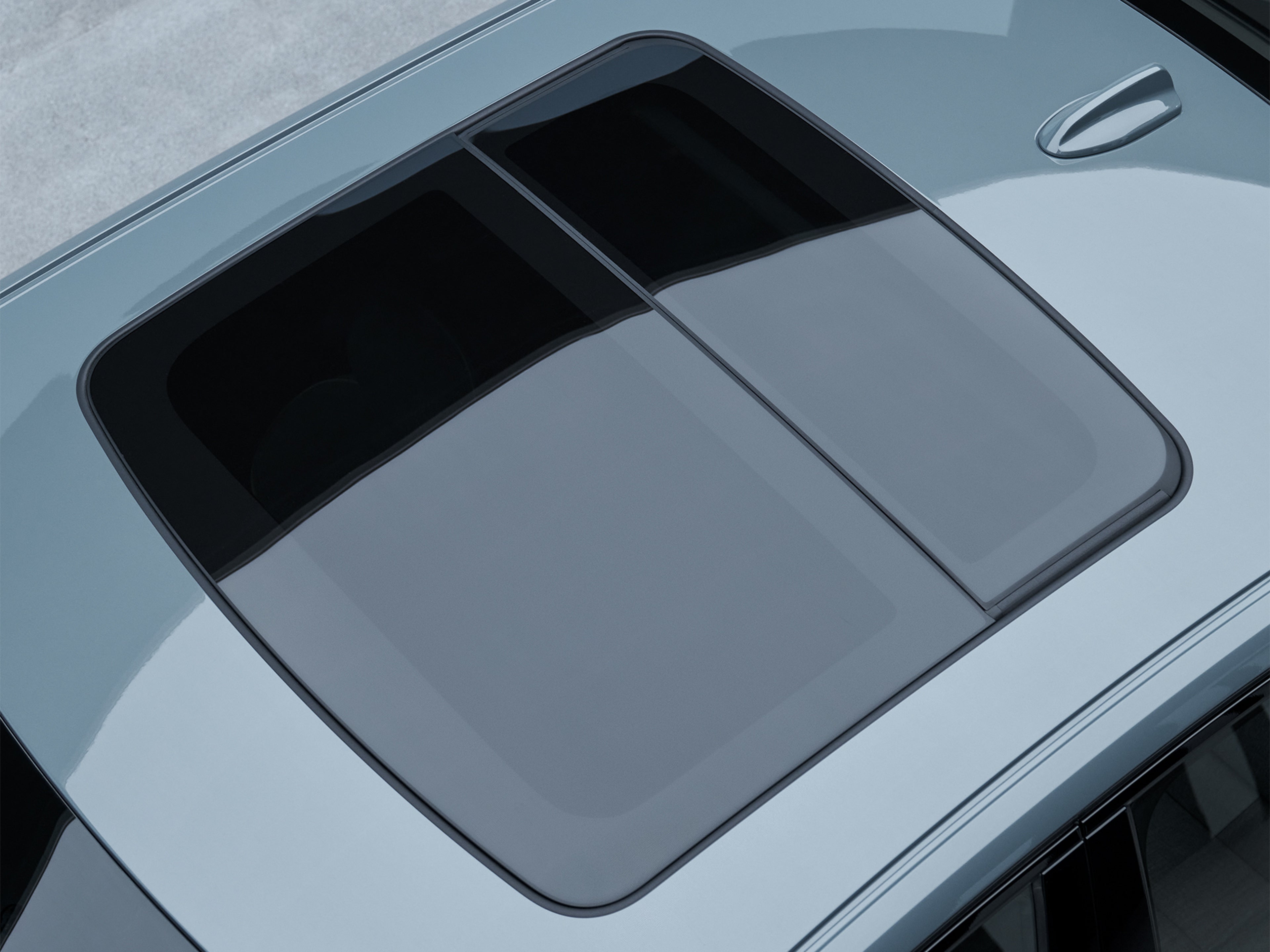 Panoramic roof on a Volvo S60 Recharge.