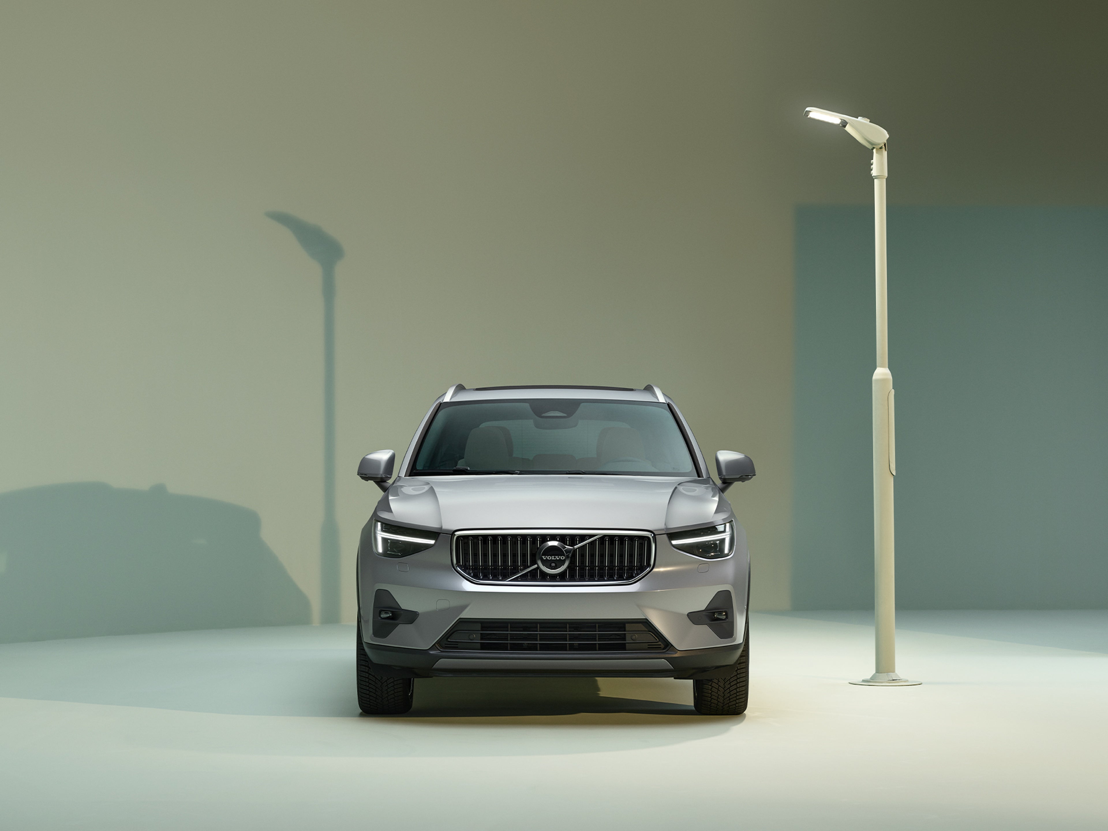 Detalles de diseño exterior renovados en el SUV Volvo XC40.