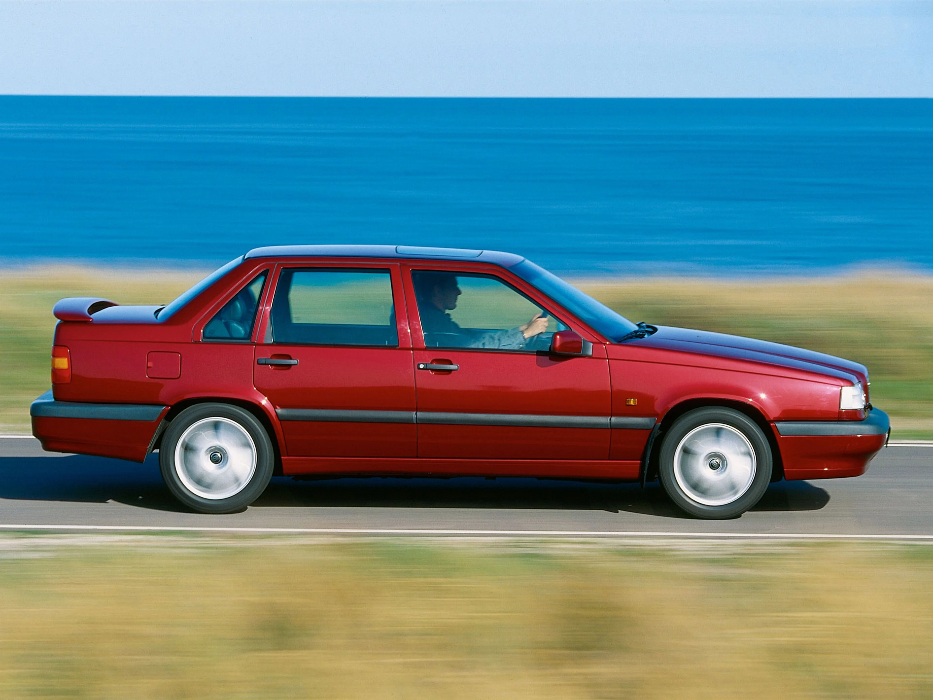 Photo de la berline Volvo 850.