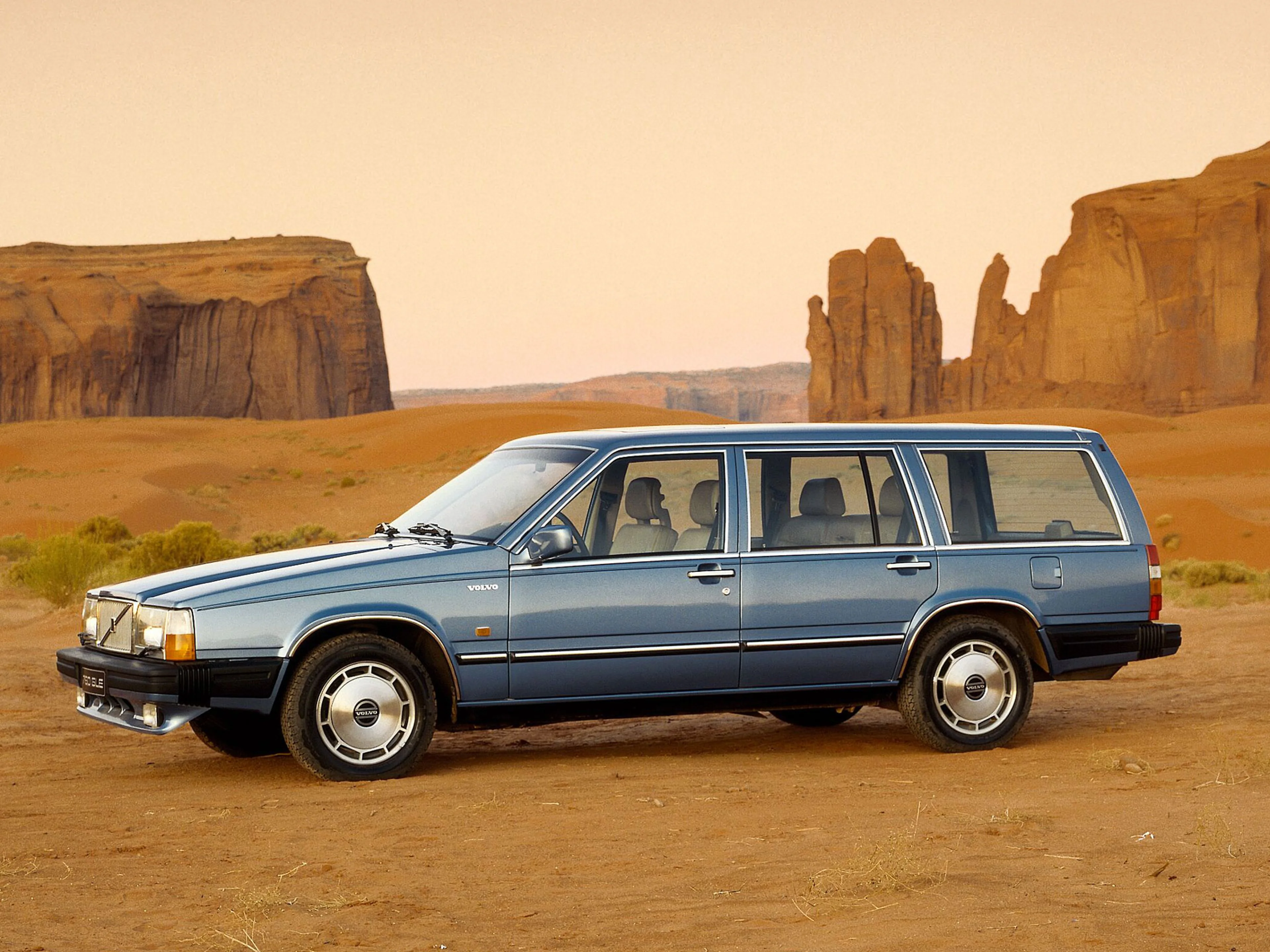 Photo du Volvo 760 break.
