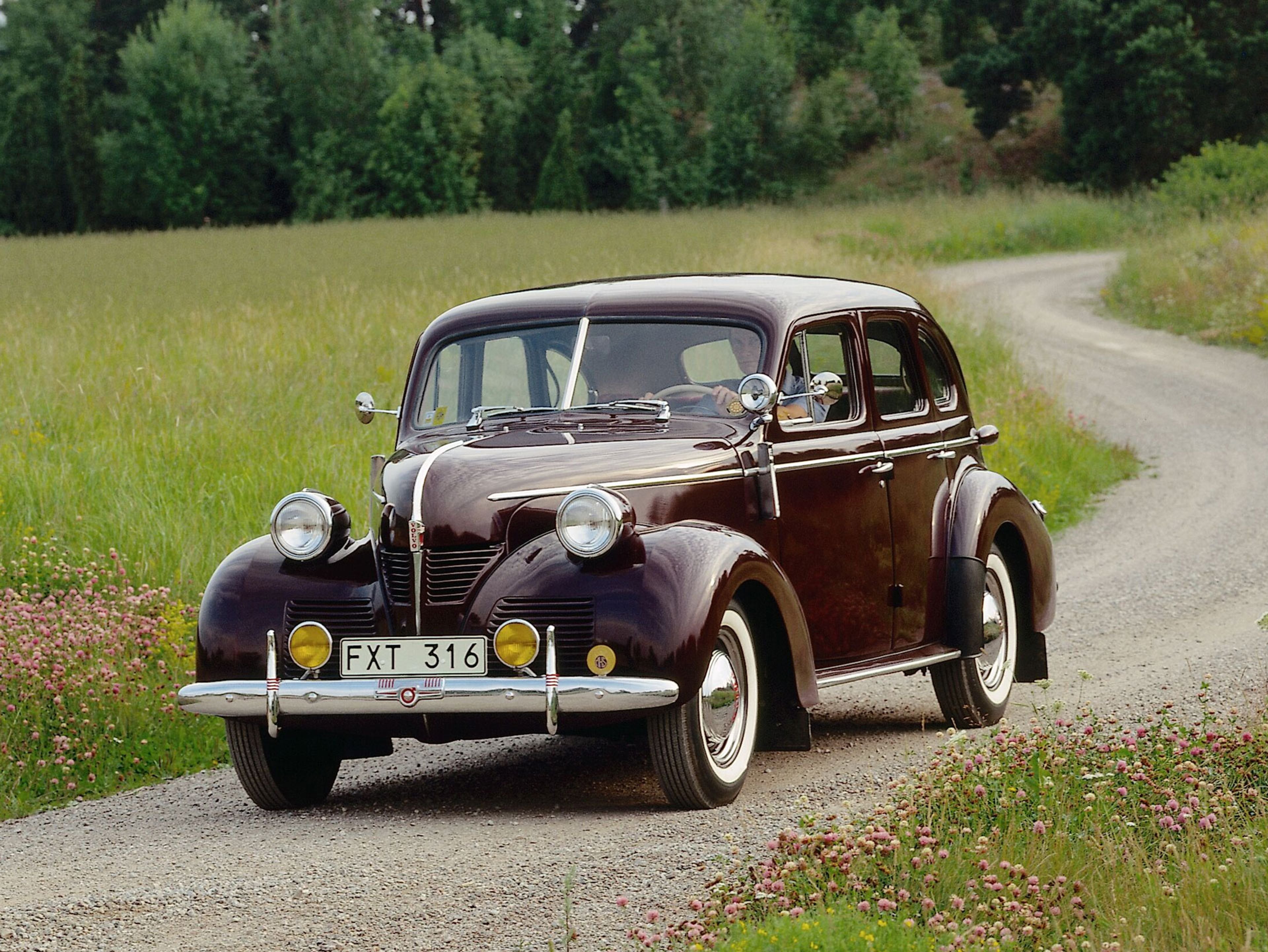 Picture showing the Volvo PV60-1