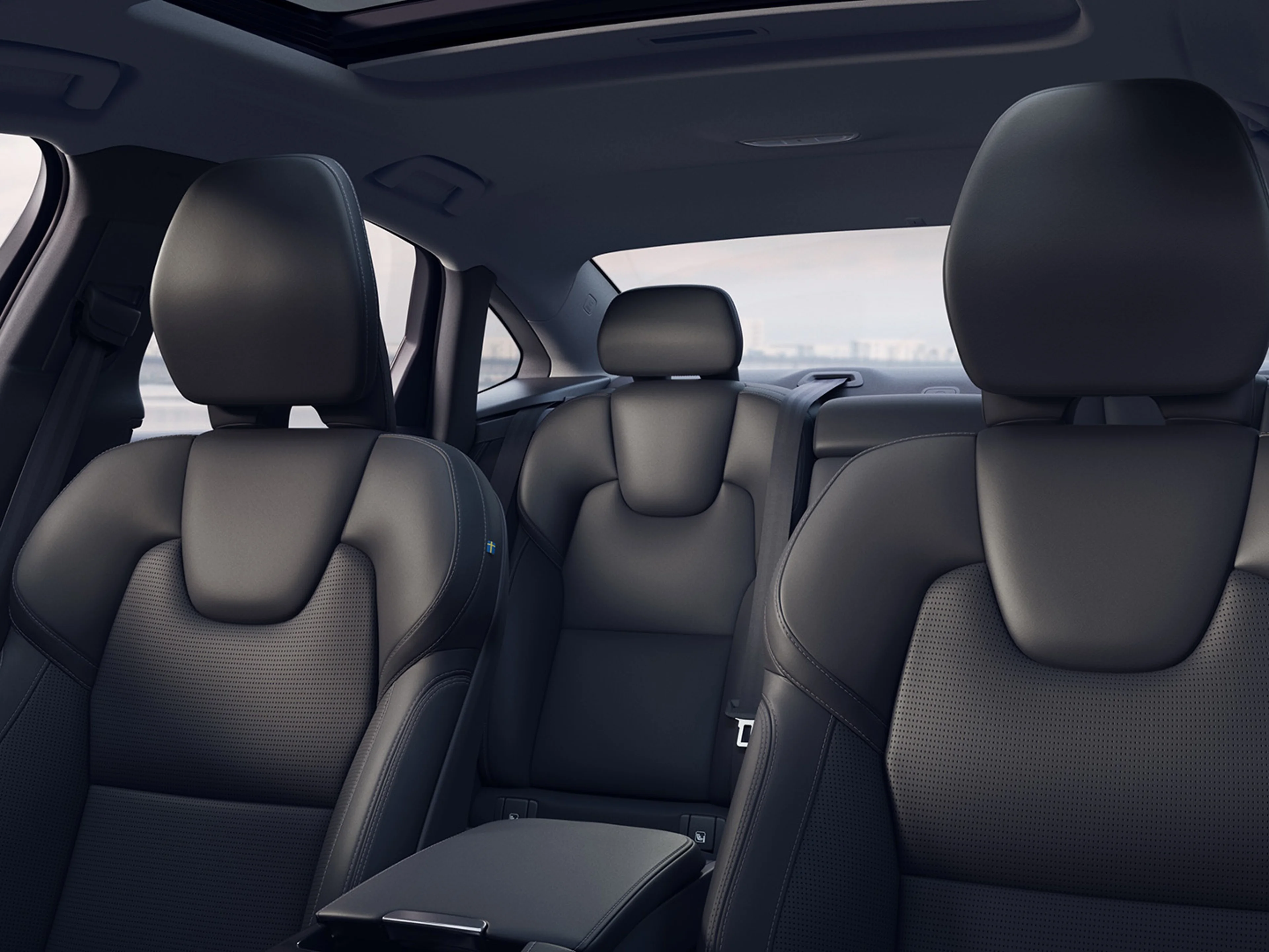 Cabin interior of Volvo S90 Recharge plug-in hybrid.