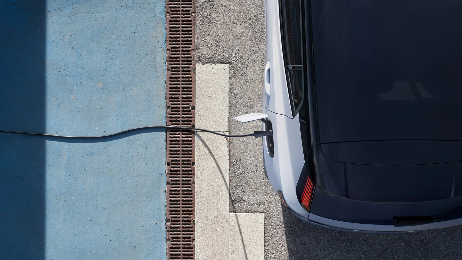 ex30-electric-overview-gallery-new-item-13-16x9.jpg?branch=prod_alias&auto=avif&quality=85&format=webp&iar=0&w=1920&imdensity=1