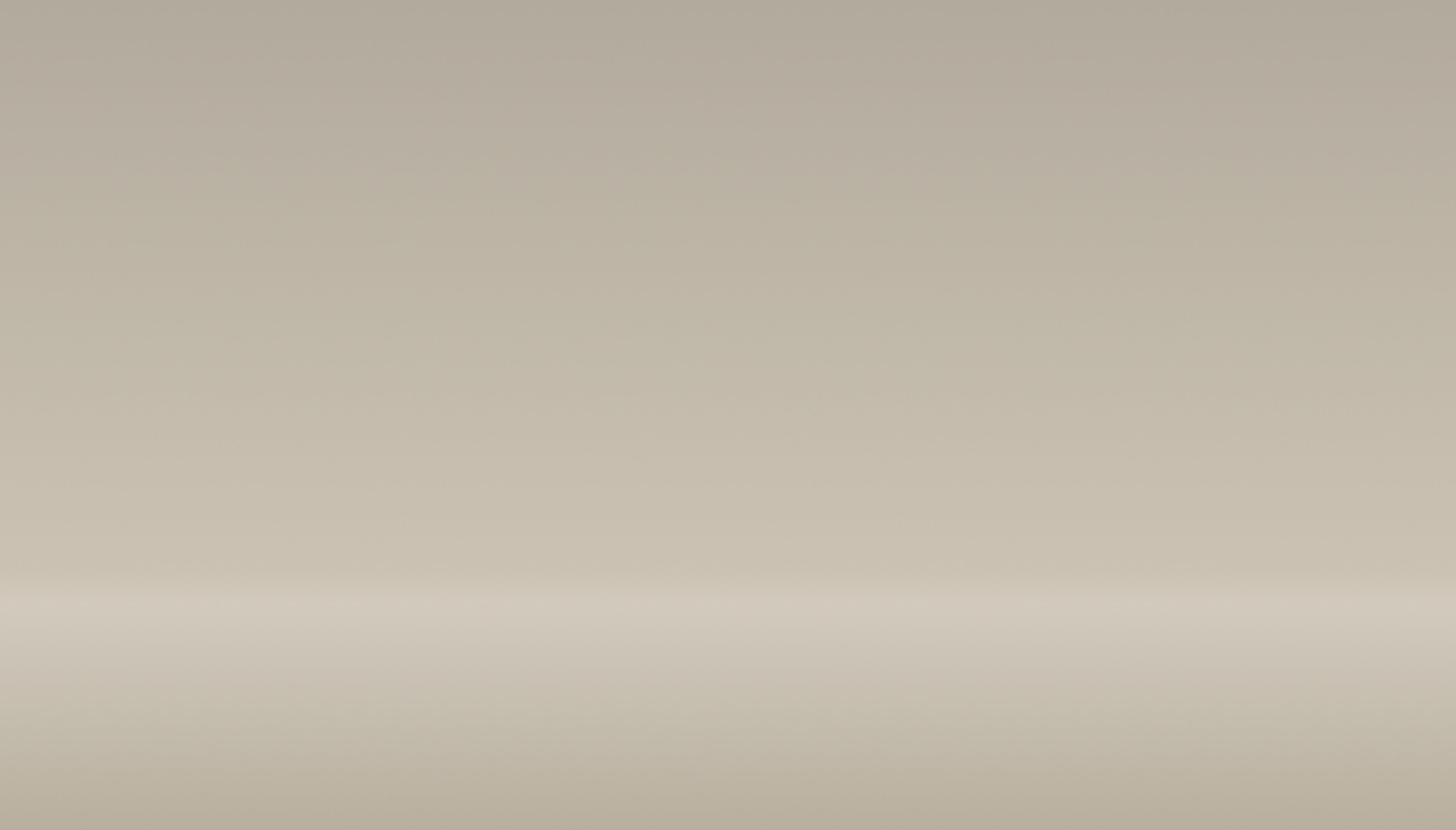 Sand Dune Volvo EX90 back exterior