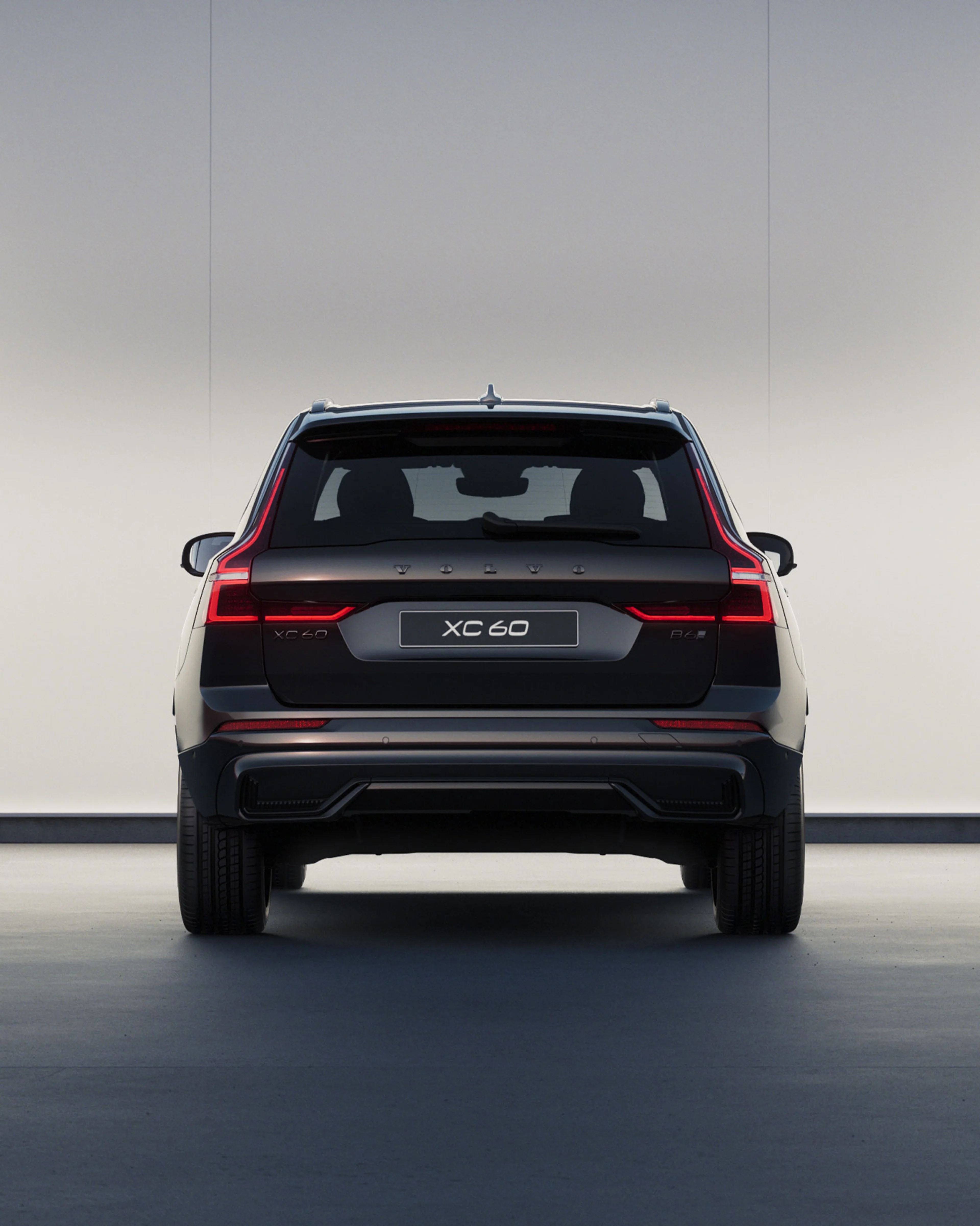 Heckansicht des XC60 Mild Hybrid Black Edition