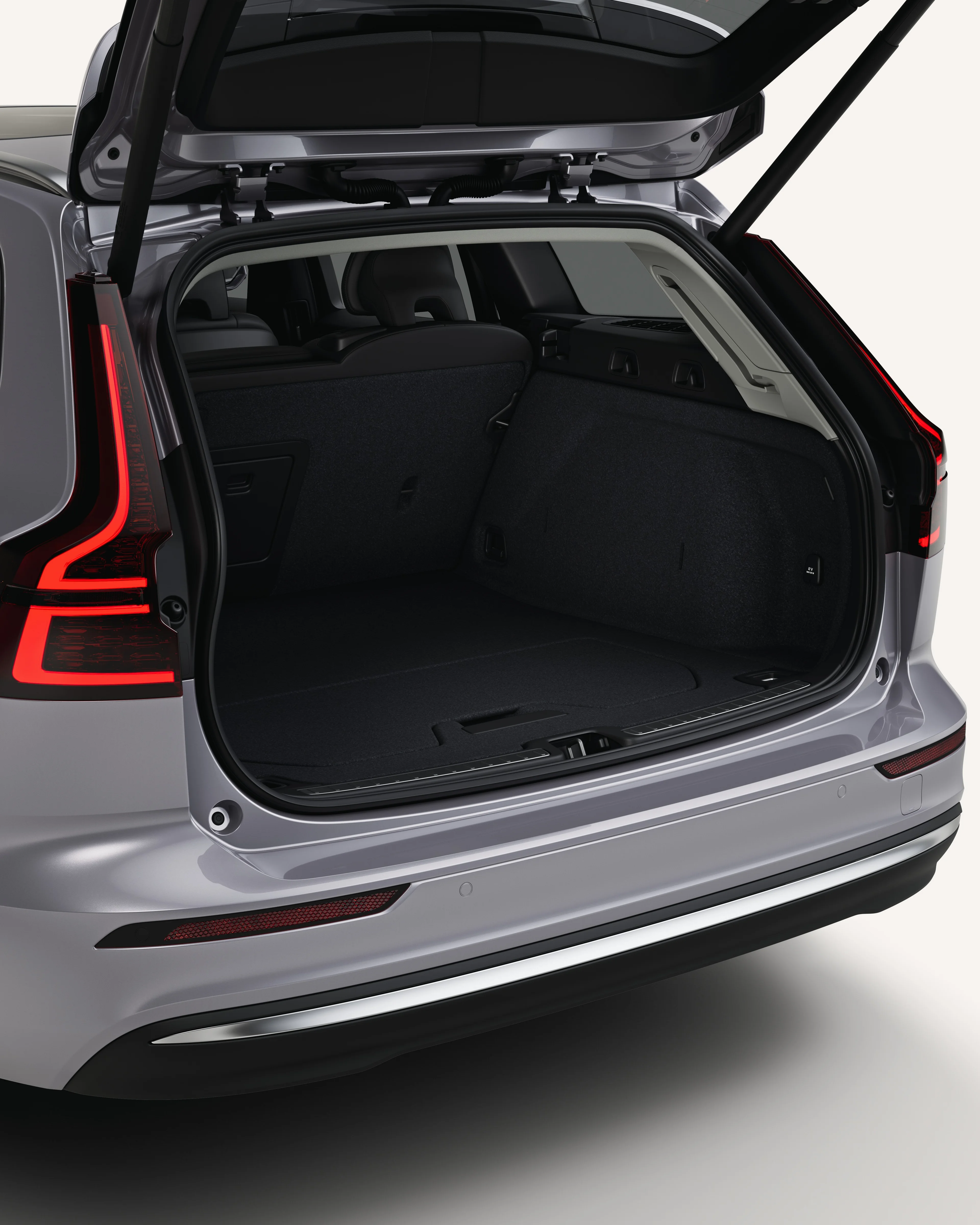 Volvo V60 plug-in hybrid smart storage highlights