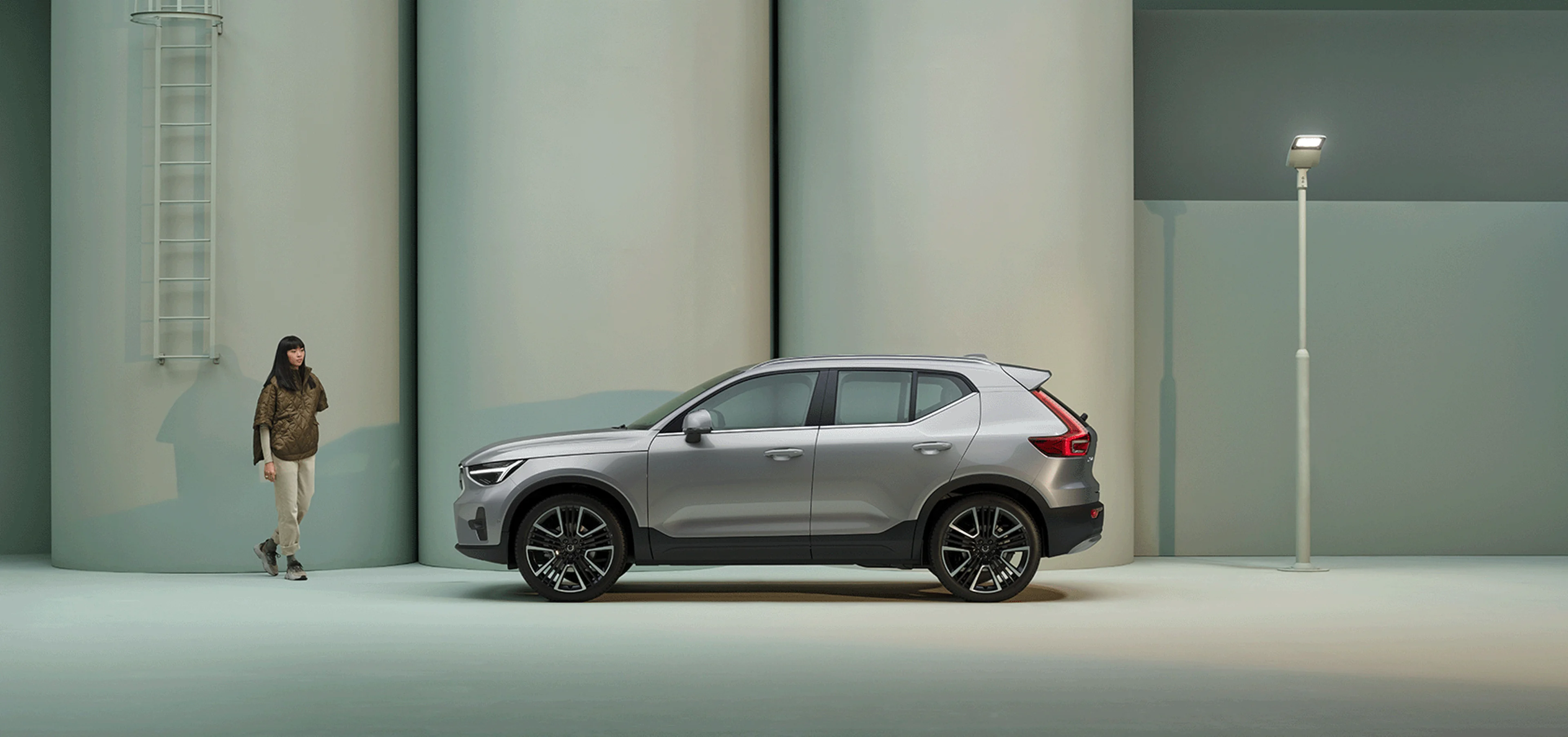 Seitenansicht des Volvo XC40 Mild Hybrid.