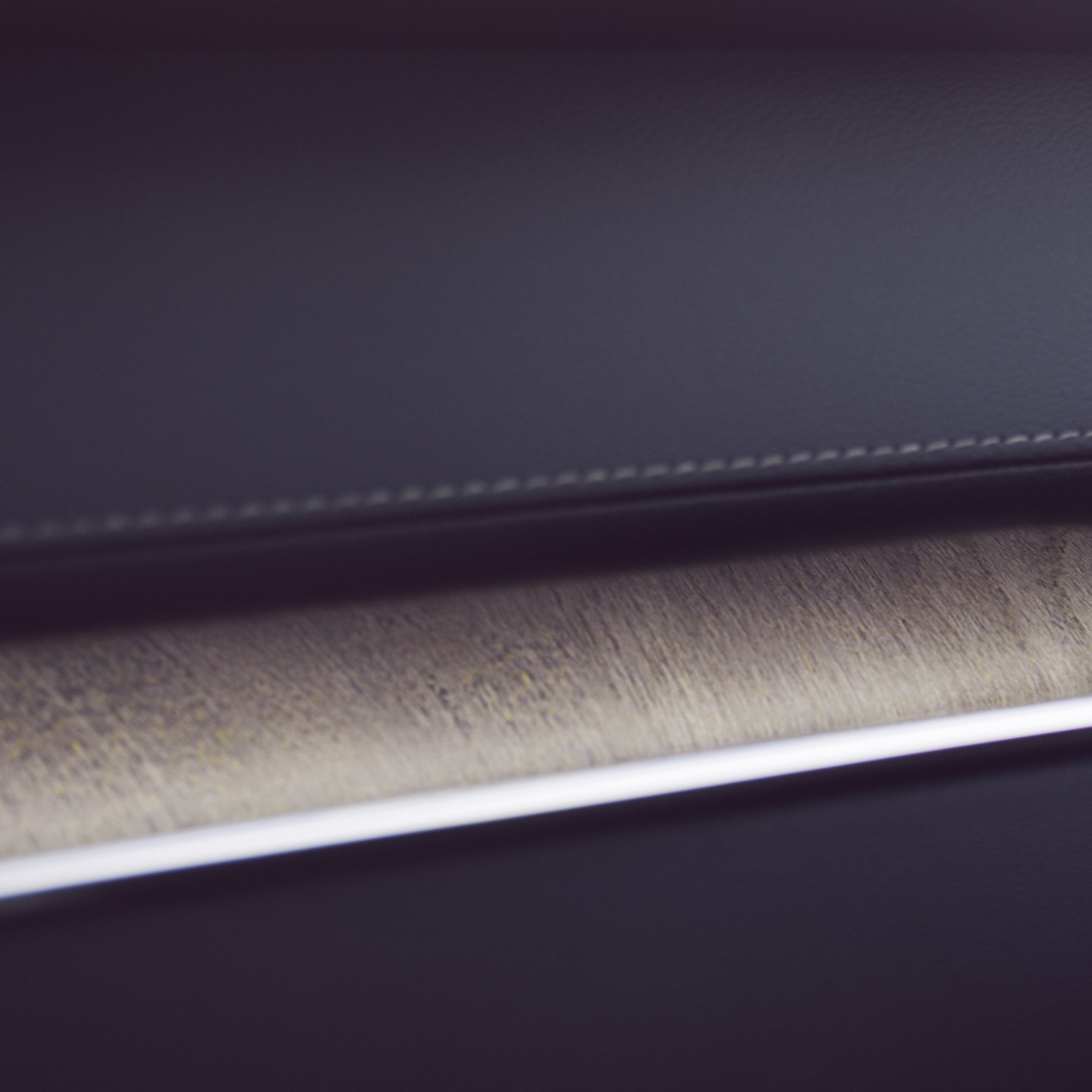 Las incrustaciones de madera de abeto genuina en el Volvo XC60 añaden un toque natural.