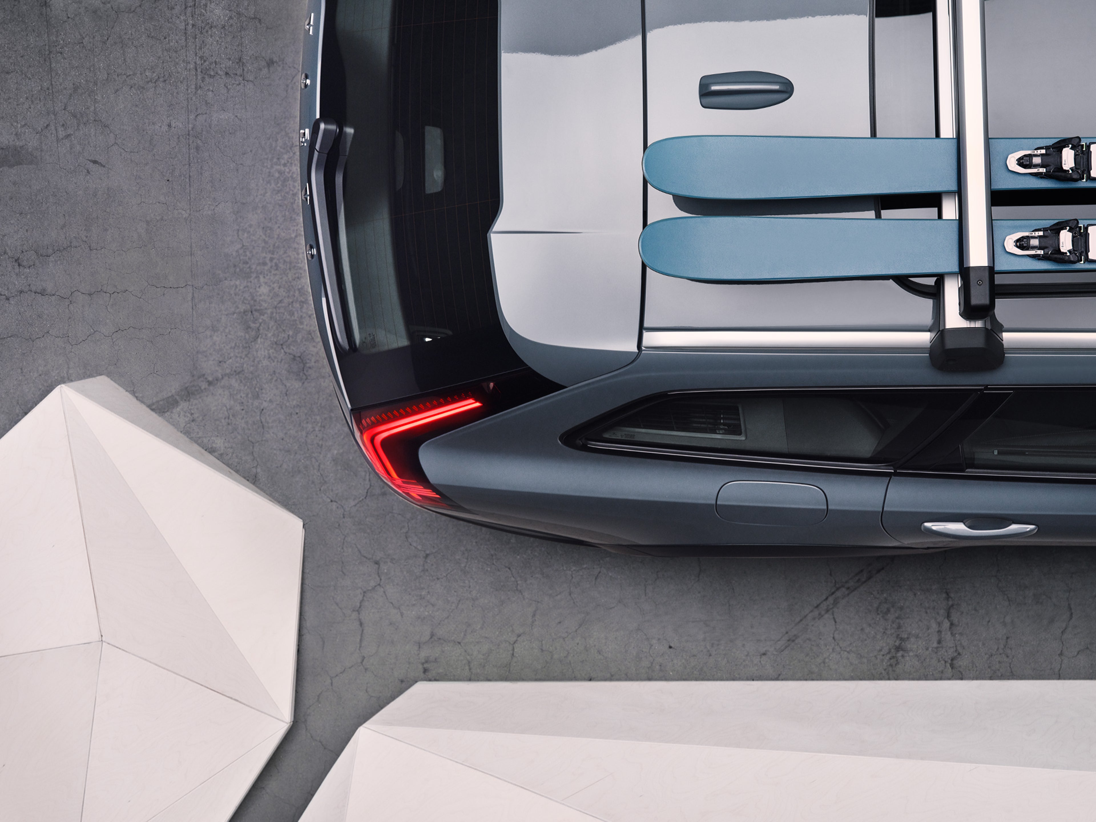 Volvo V90 Cross Country með aukabúnað fyrir virkan lífsstíl.