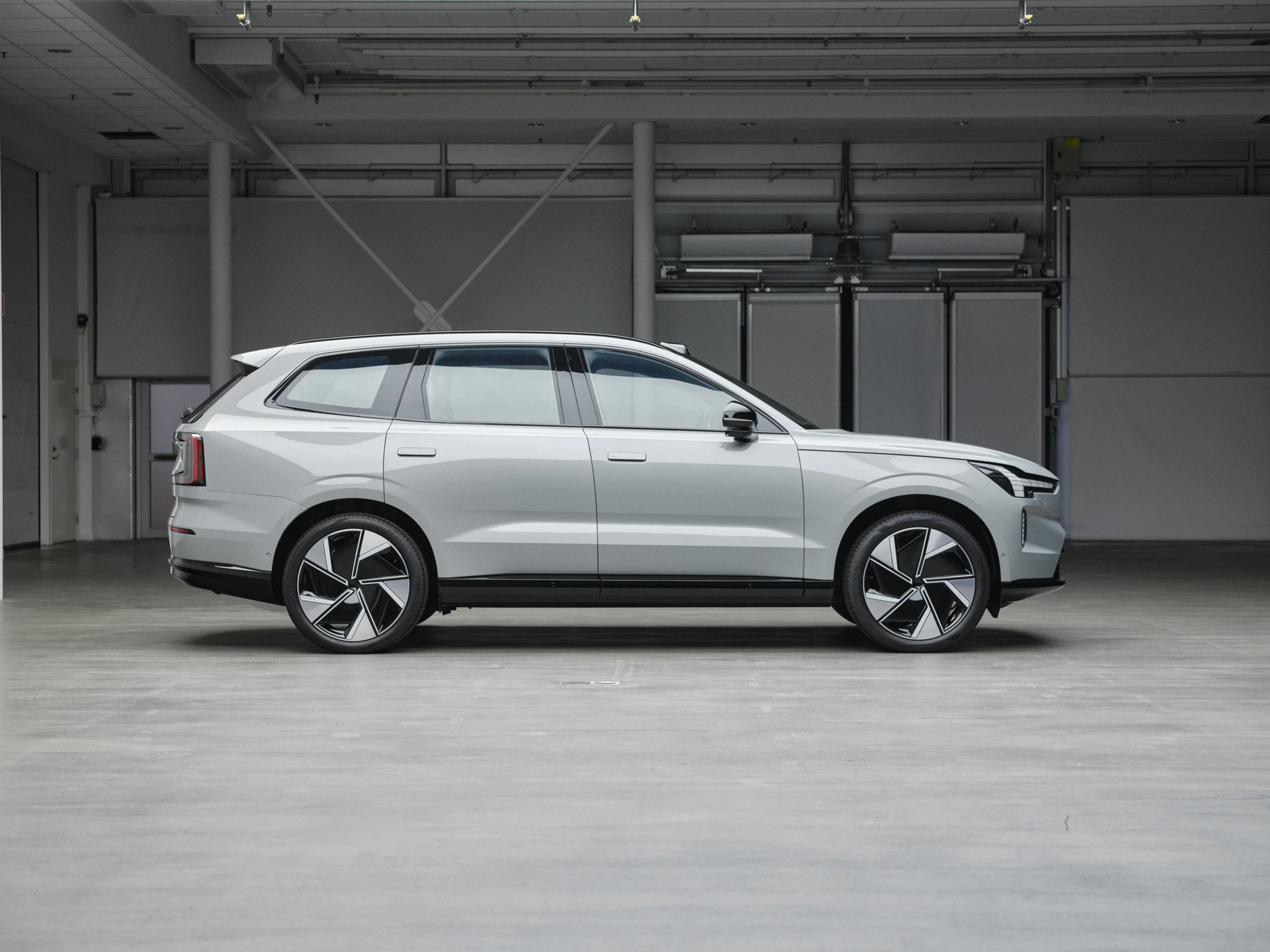 Volvo EX90