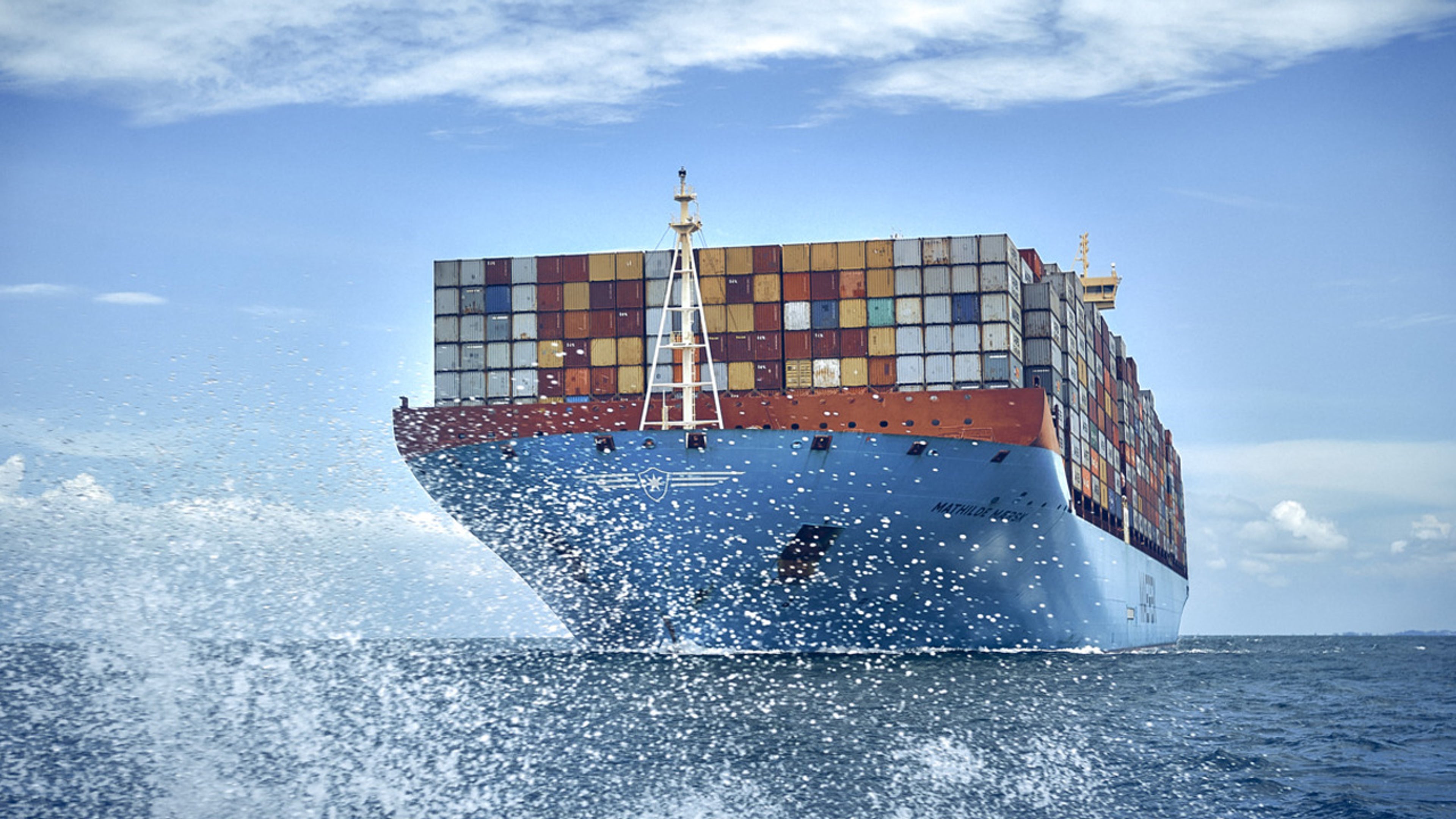 Společnost Volvo Cars přechází u námořní dopravy na obnovitelná paliva