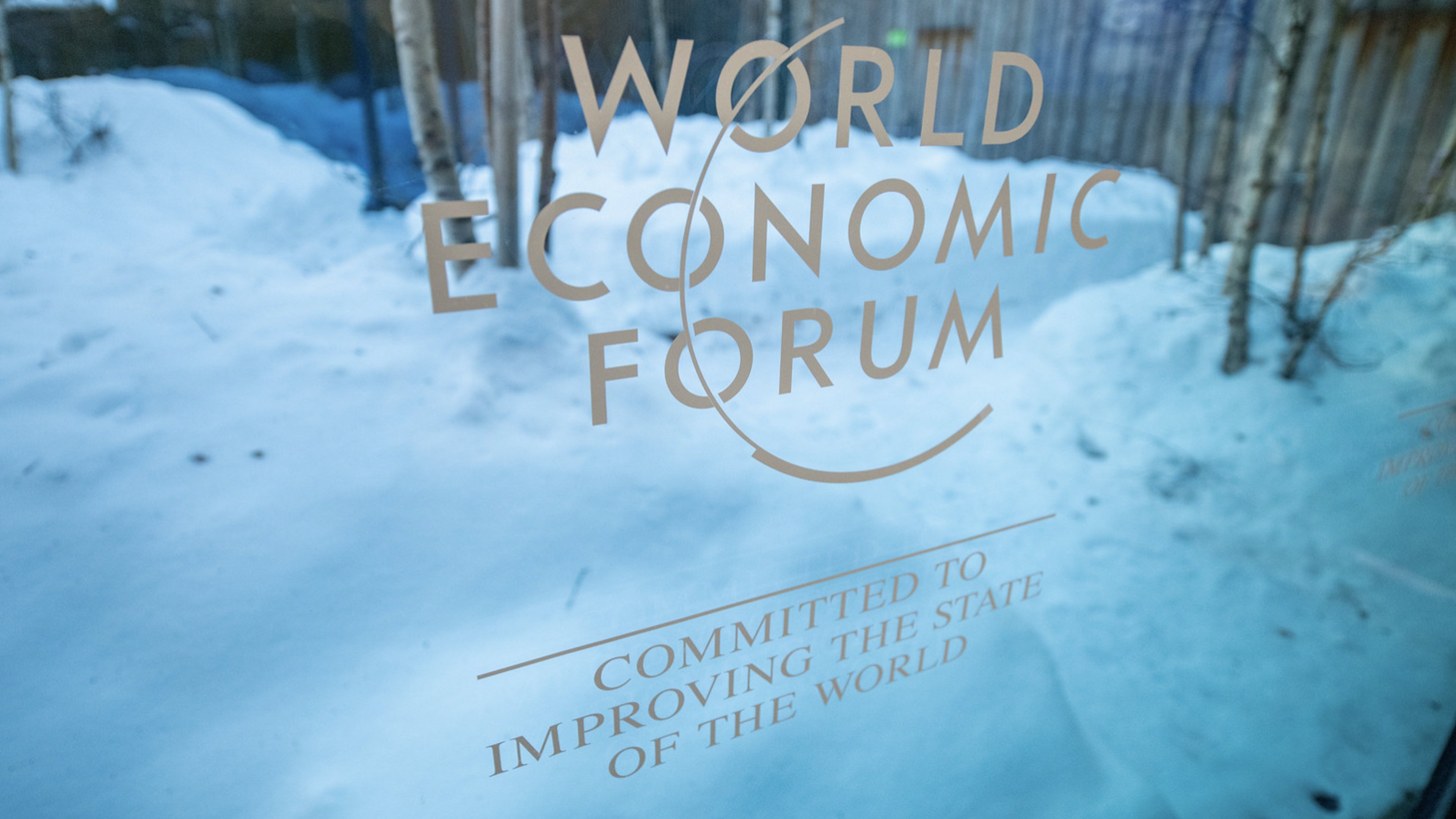 Photo sur laquelle figure le texte «World Economic Forum»
