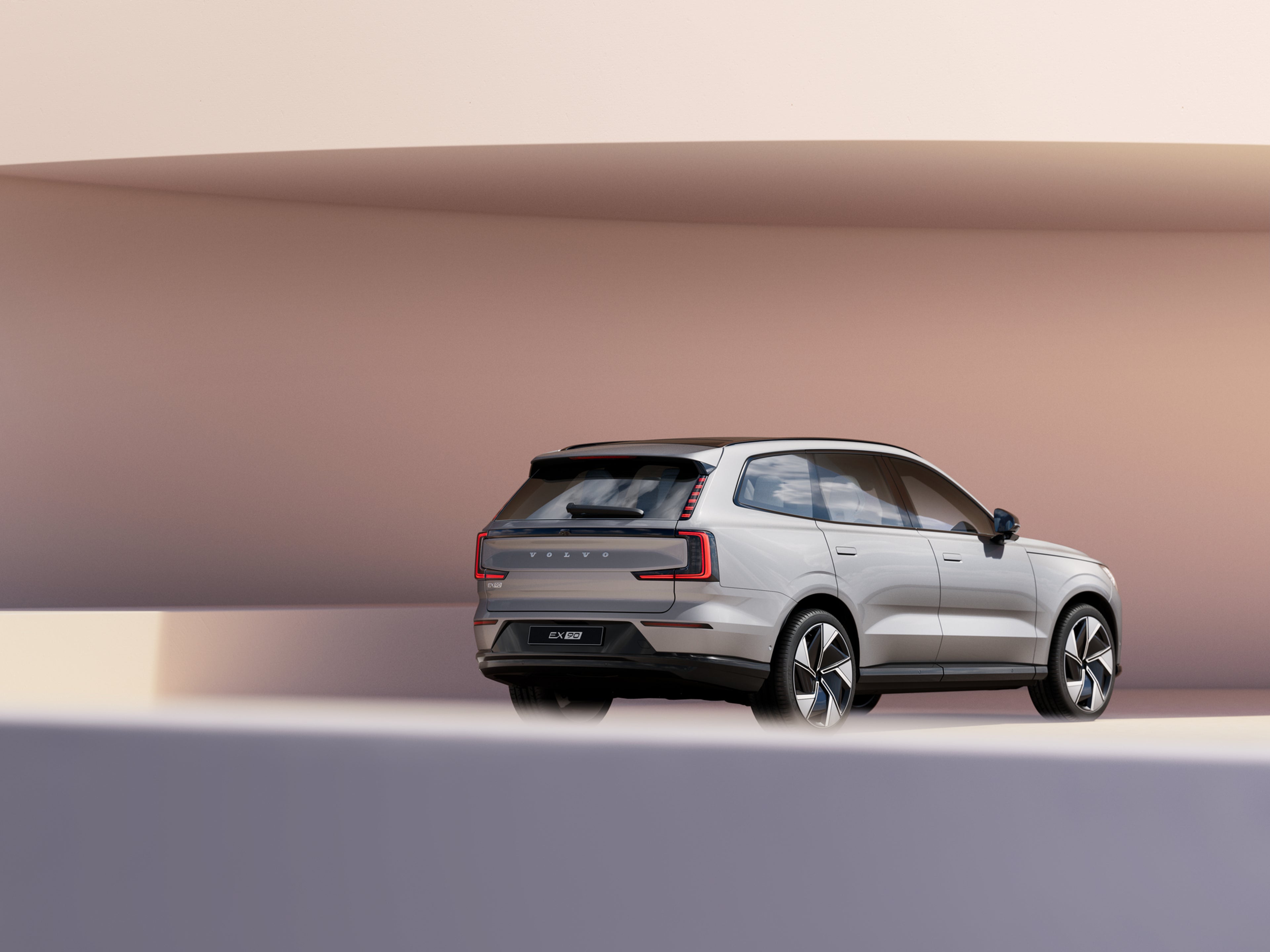 Kúpa nového auta láka najmä ľudí, ktorí hľadajú bezproblémovú prevádzku a dlhodobú spoľahlivosť.