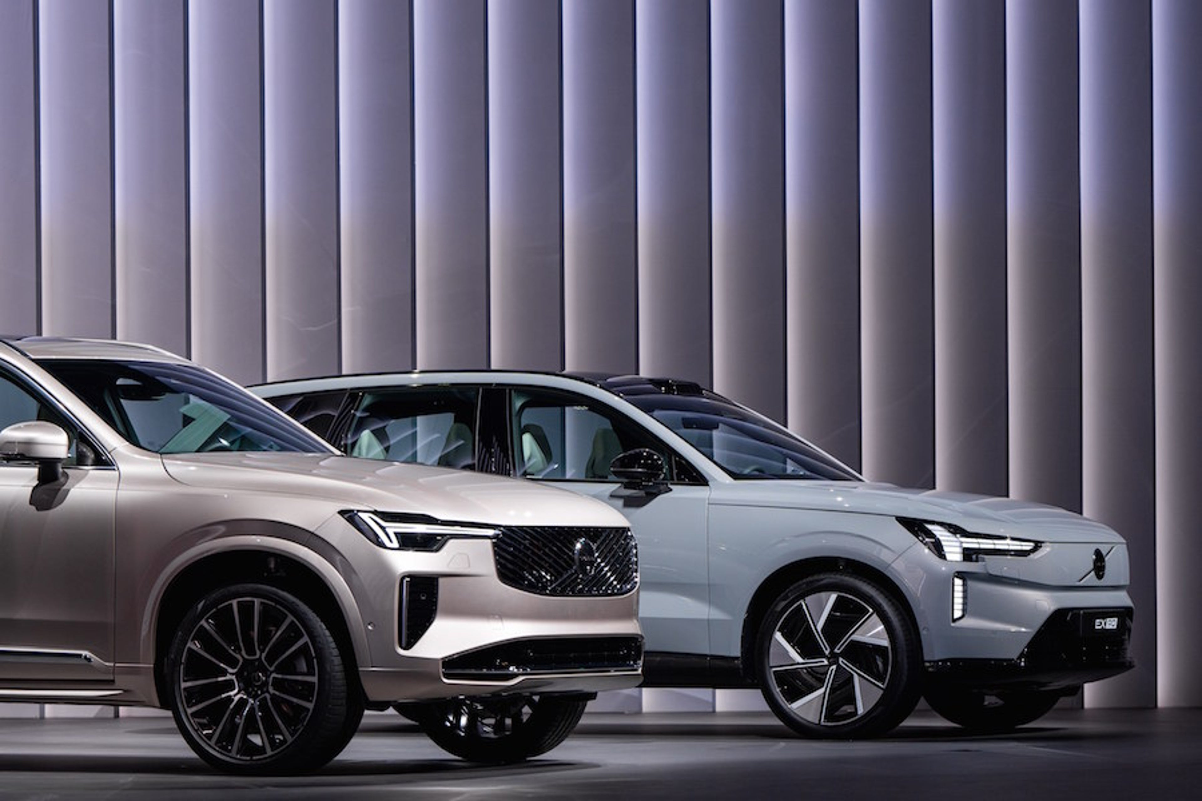 Volvo EX90 and XC90