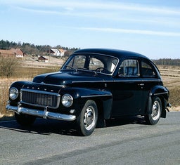 Gambar menunjukkan Volvo PV544.