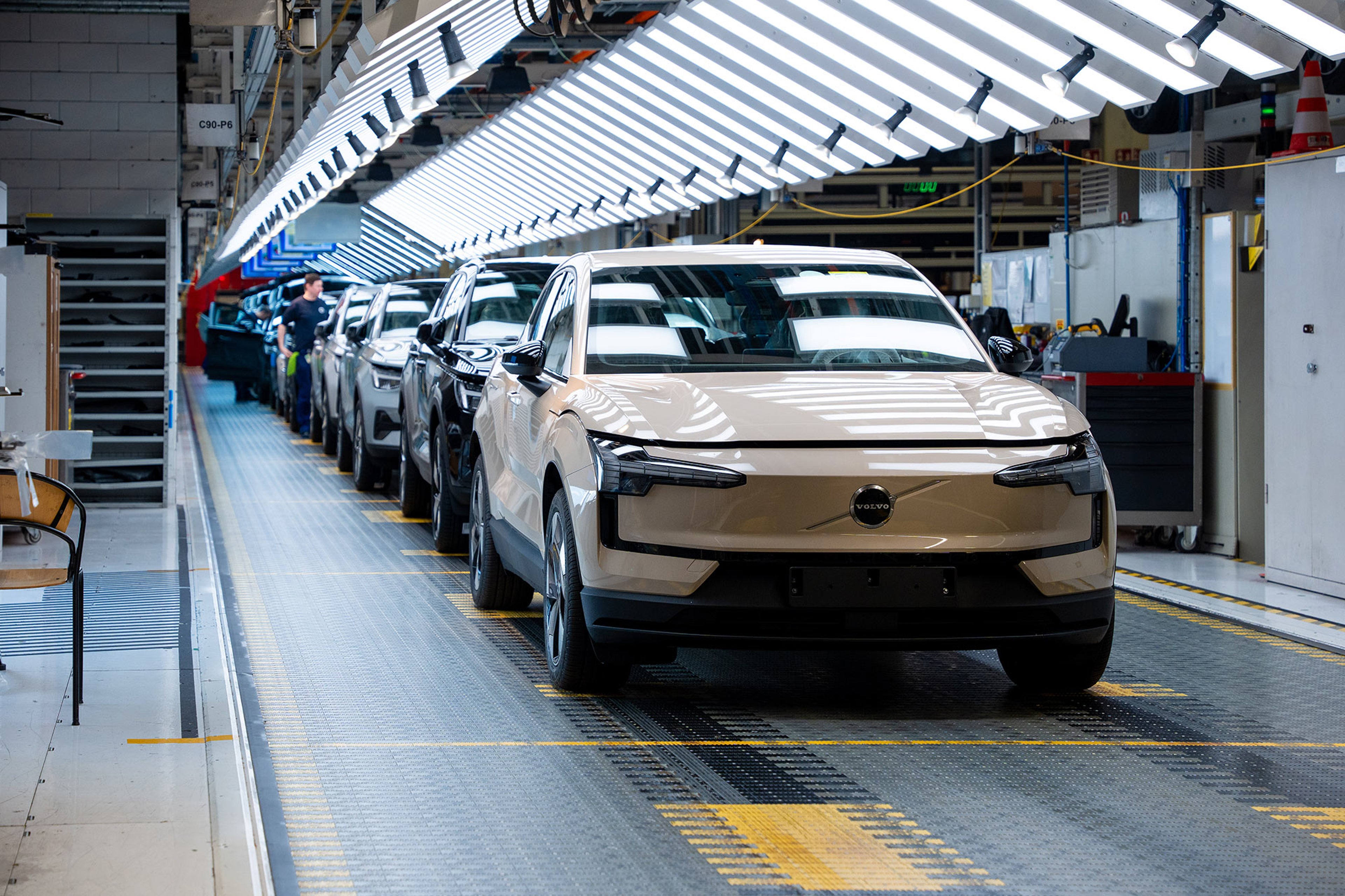 De Volvo EX30 rolt voortaan van de band in Gent