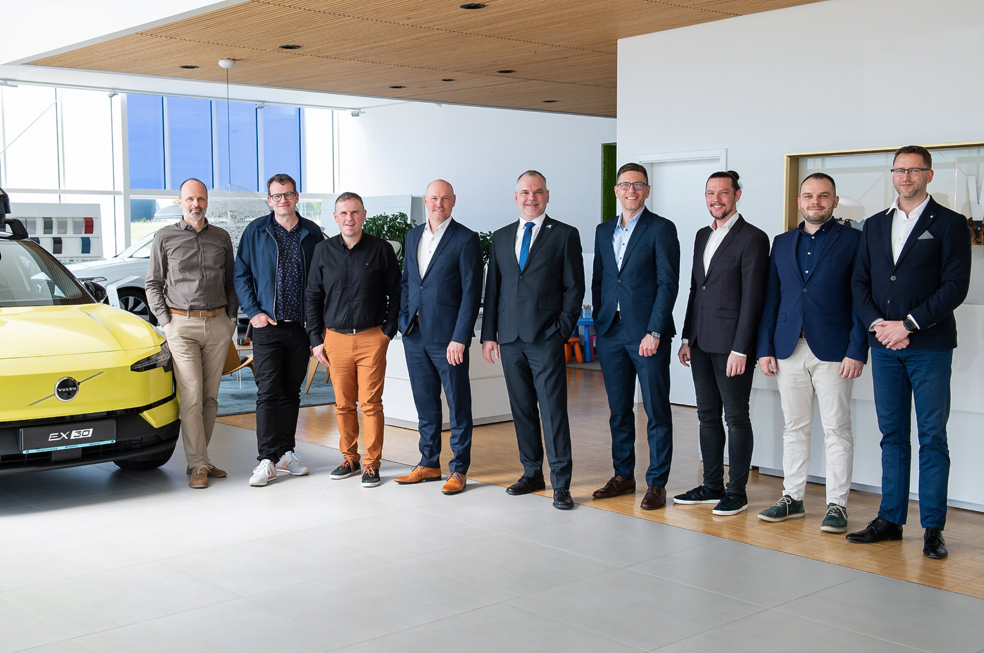 Spolocna-fotografia-z-podpisu-memoranda-interier