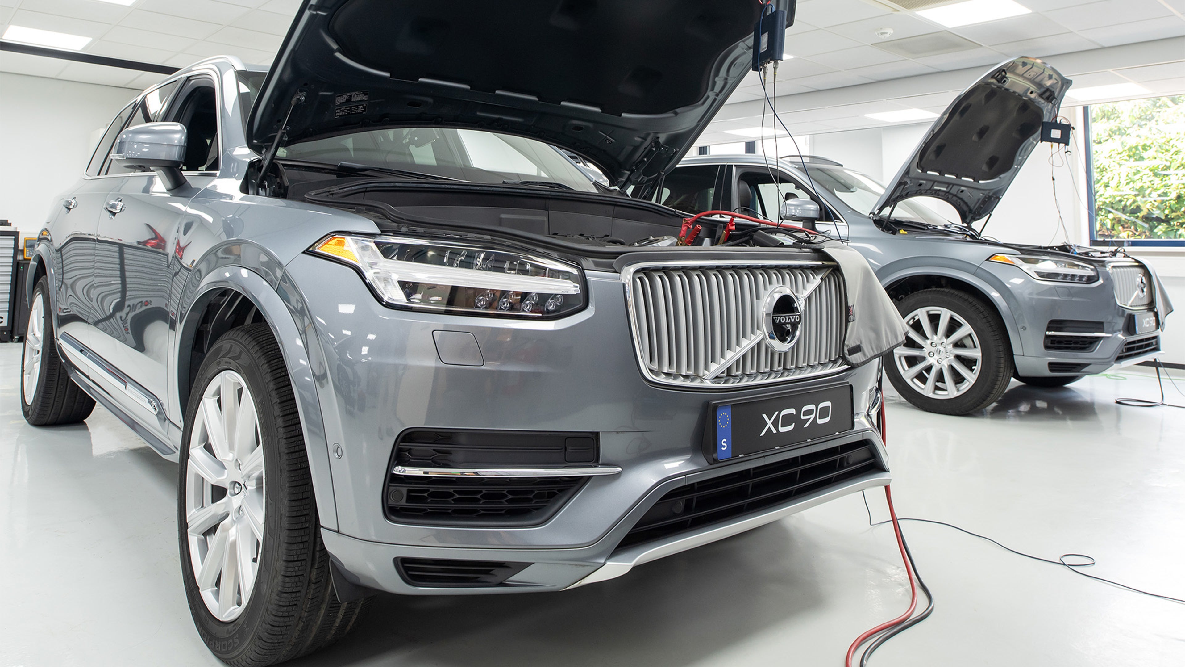 Volvo XC90 T8 Plug-in Hybrid als leermiddel