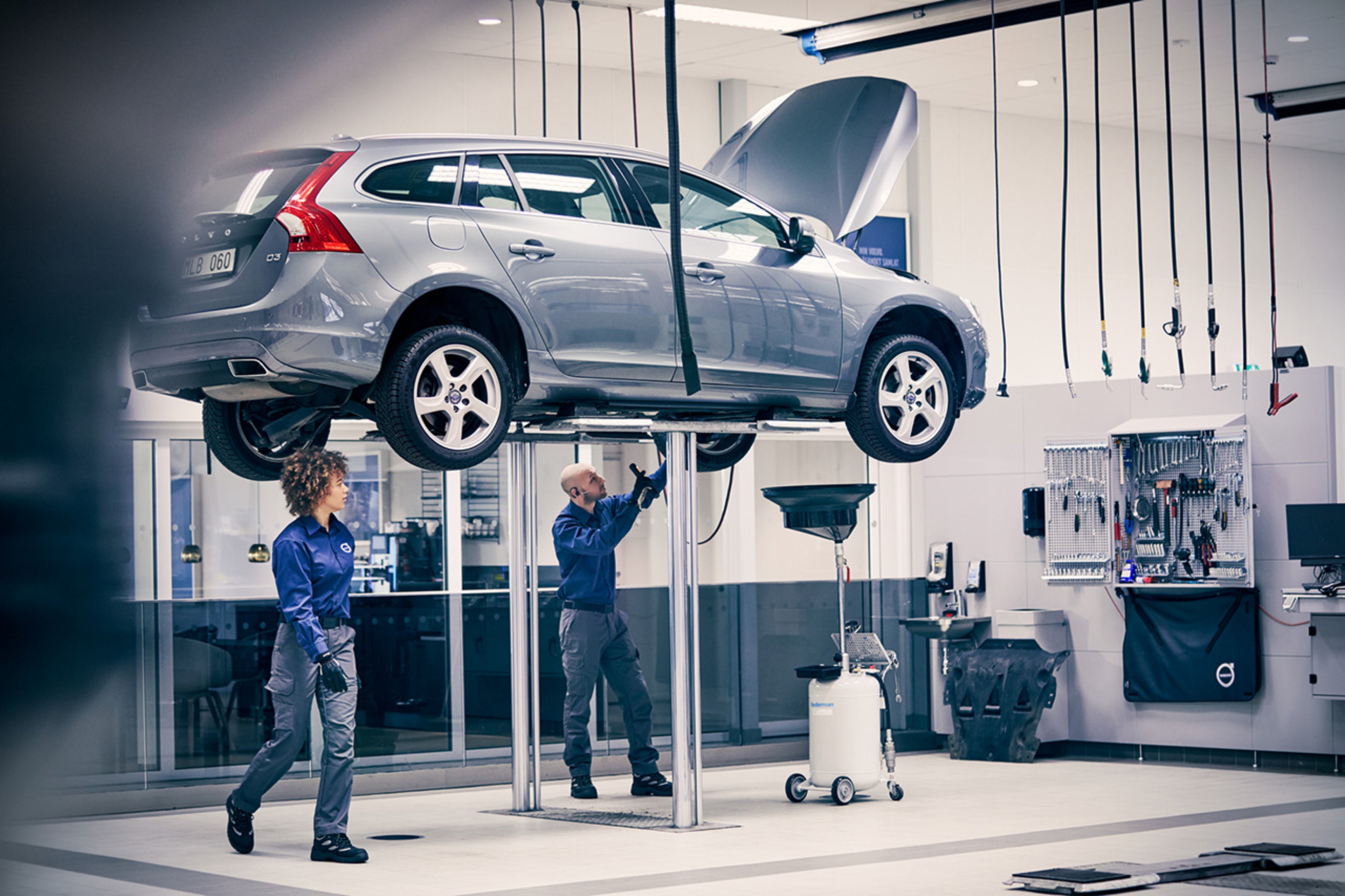 Volvo Car UK partners with broadcaster and wellbeing pioneer, Fearne Cotton.