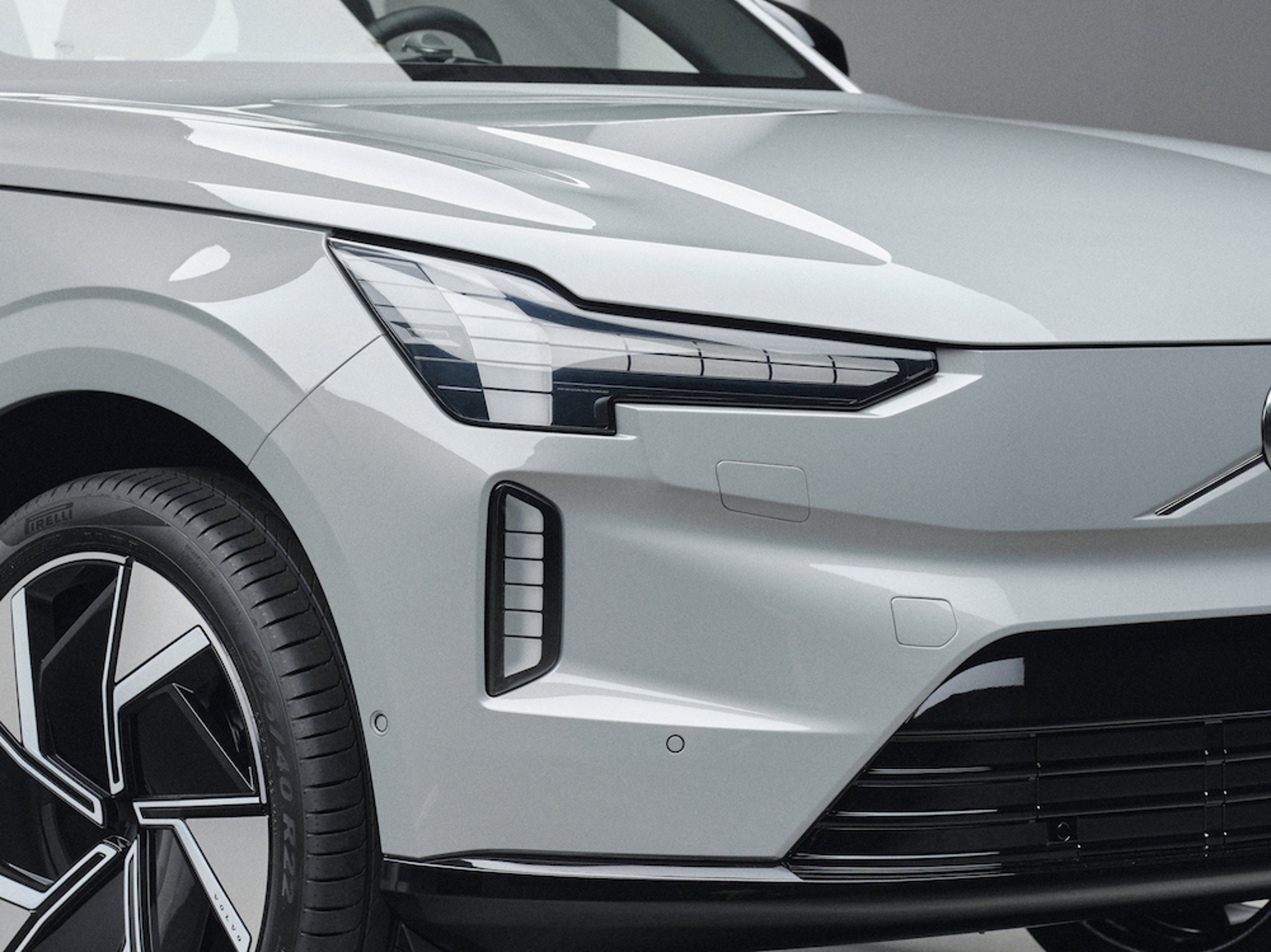 Das markante T-förmige Scheinwerferlicht