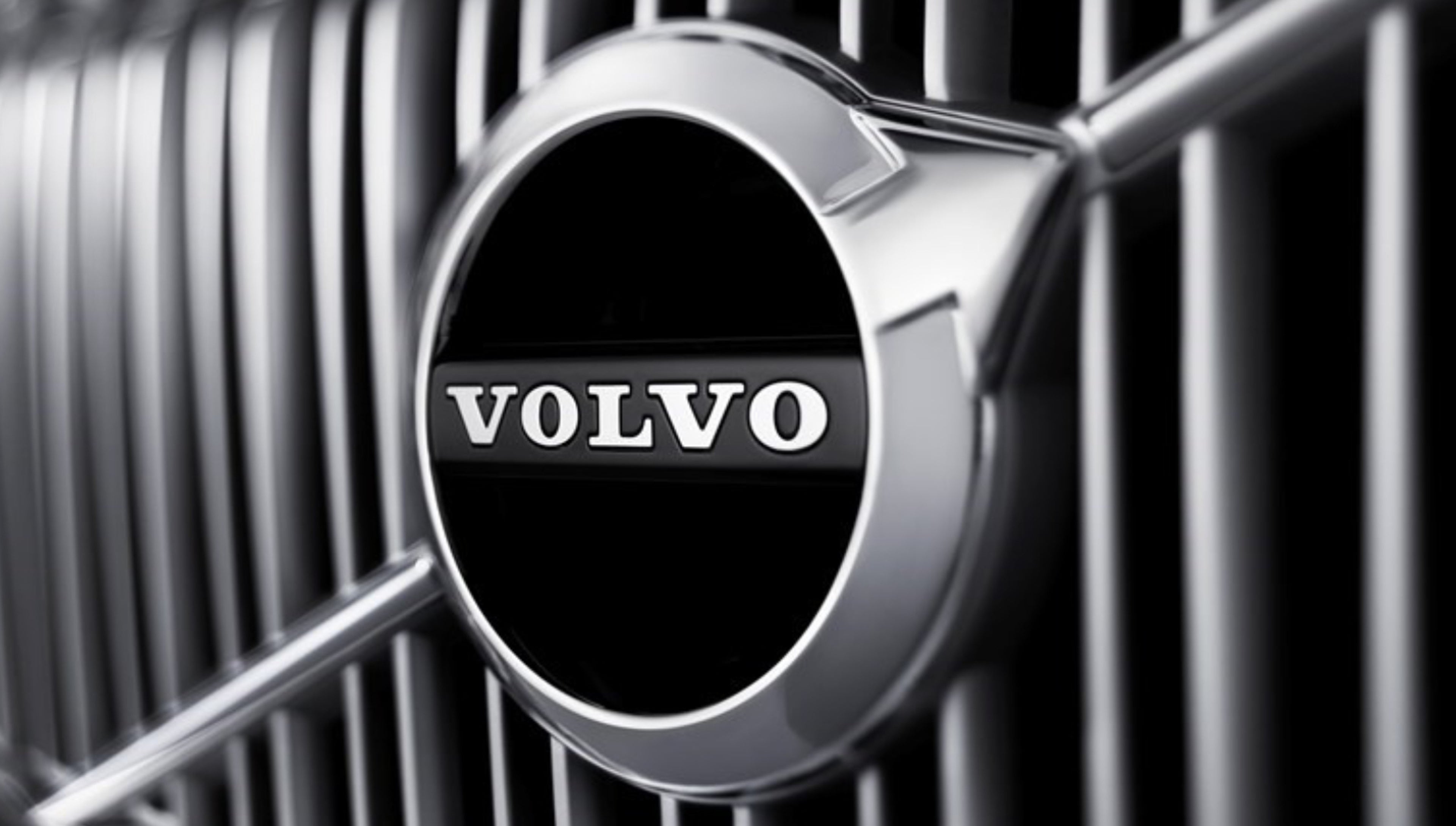 Volvo Ironmark auf Kühlergrill